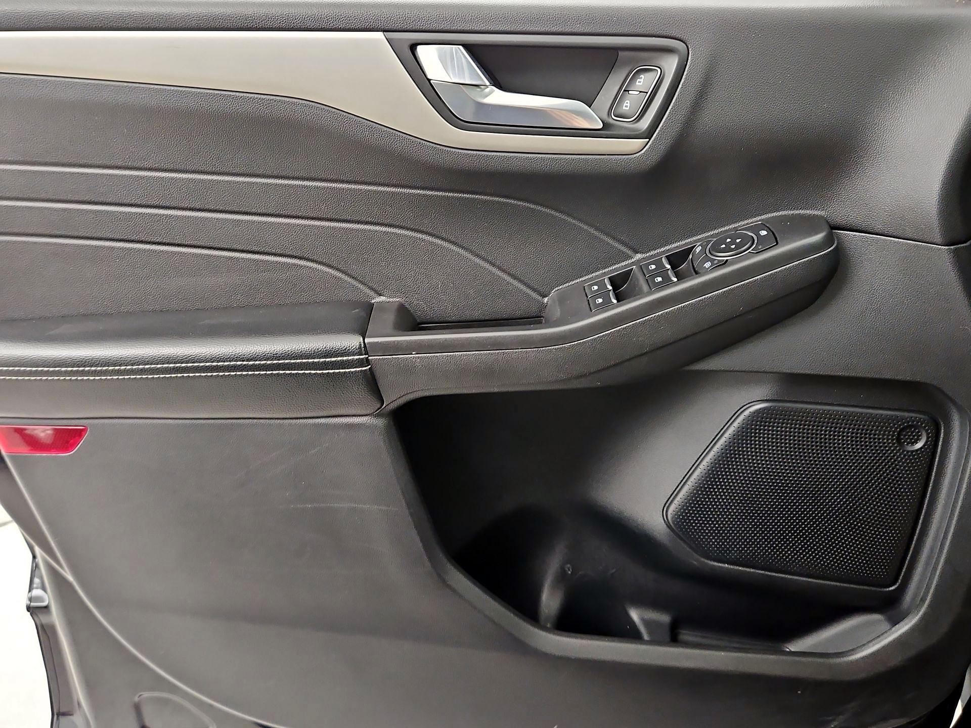 Thumbnail: 2021 Ford Escape - 12