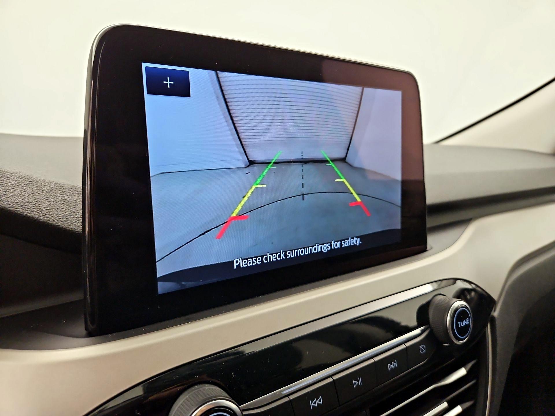 Thumbnail: 2021 Ford Escape - 14