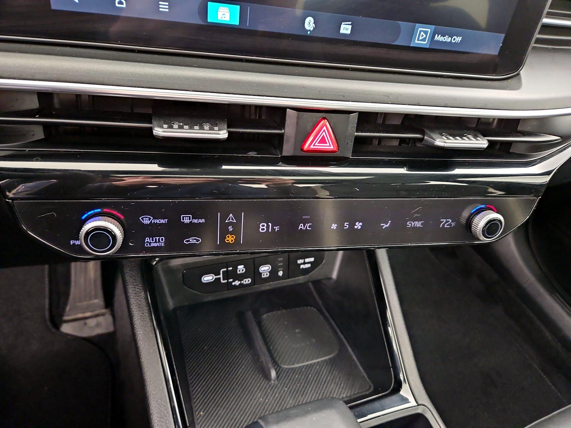 Thumbnail: 2025 Kia K5 - 17