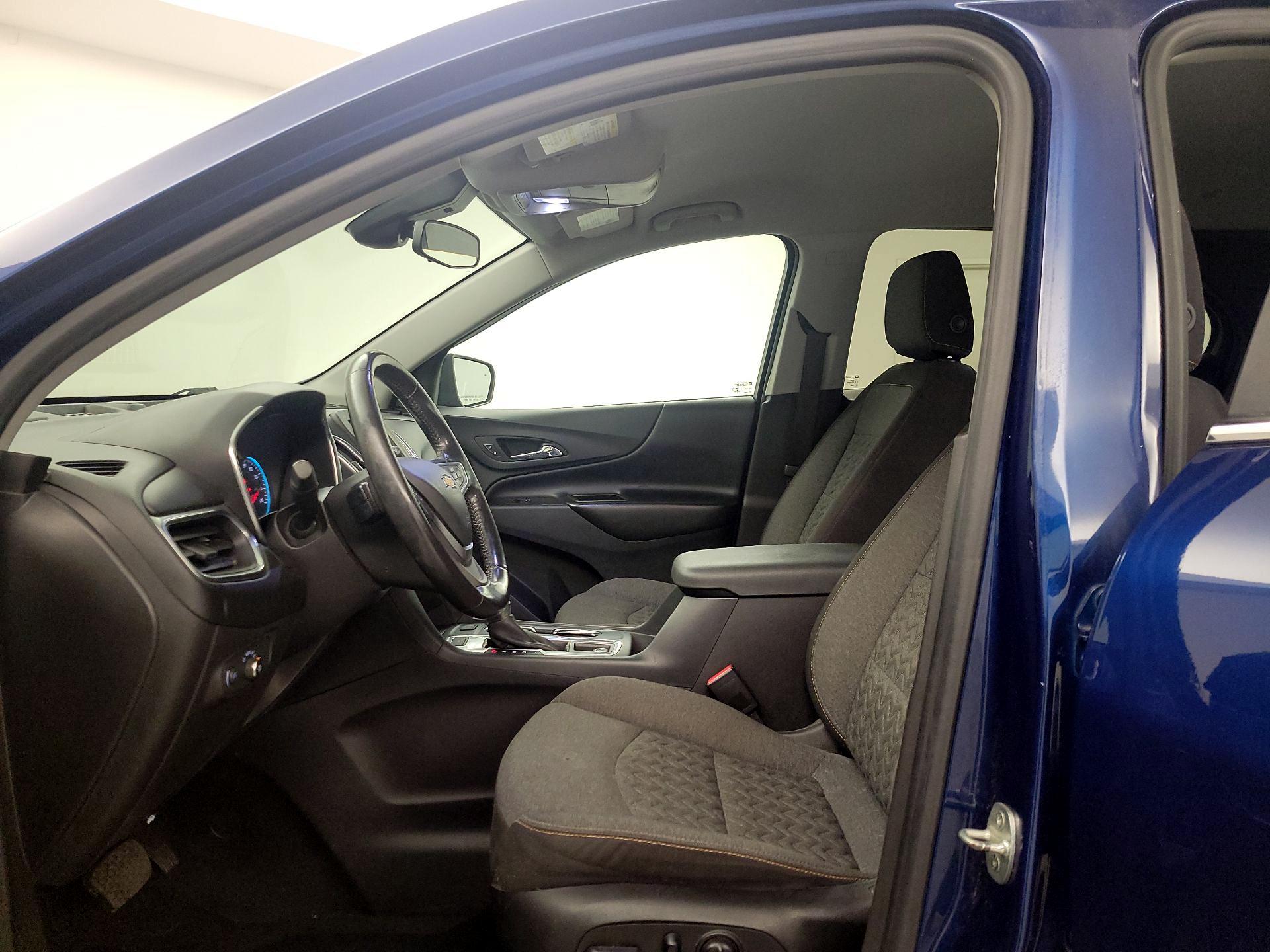 Thumbnail: 2022 Chevrolet Equinox - 11