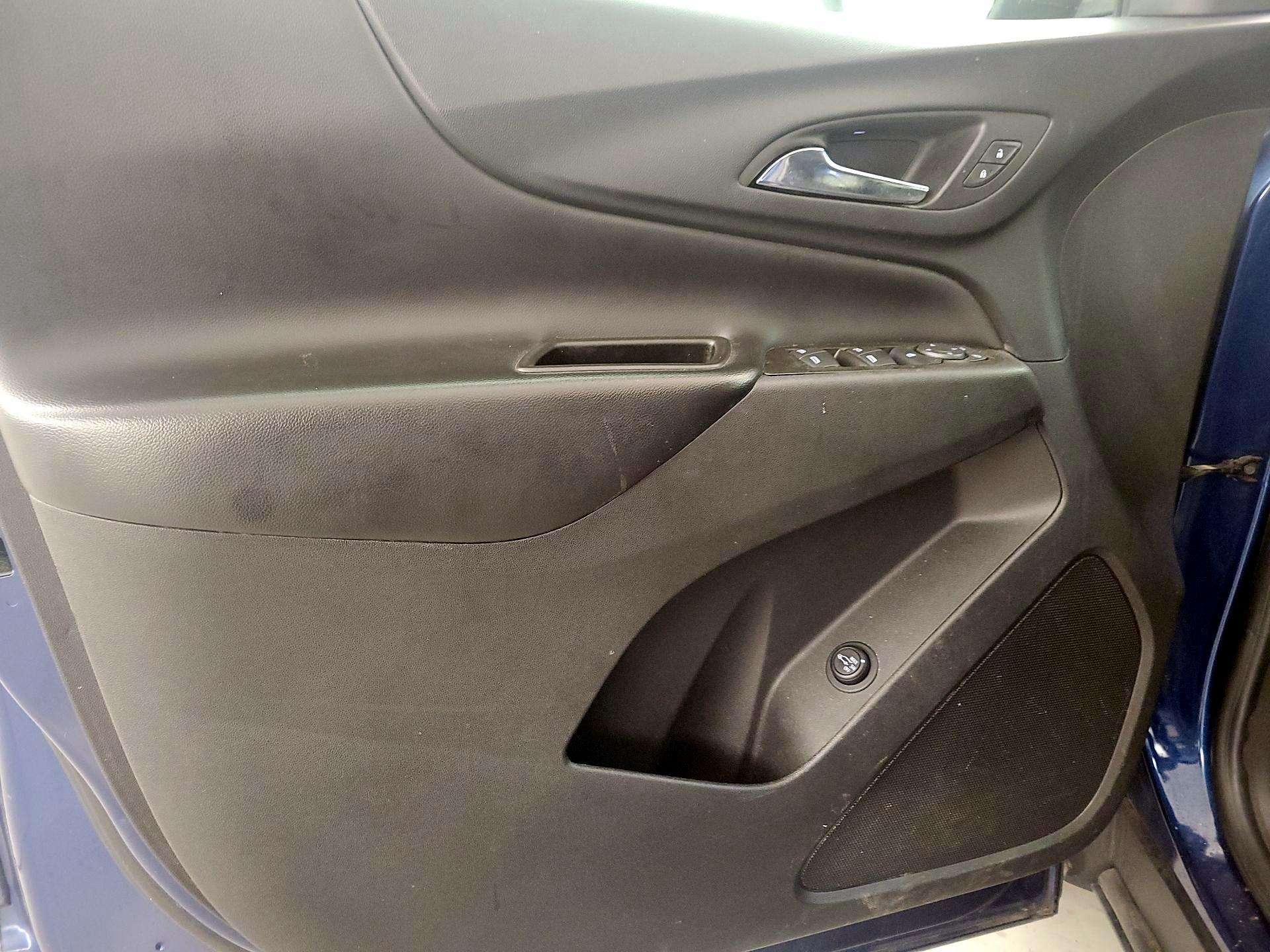 Thumbnail: 2022 Chevrolet Equinox - 12