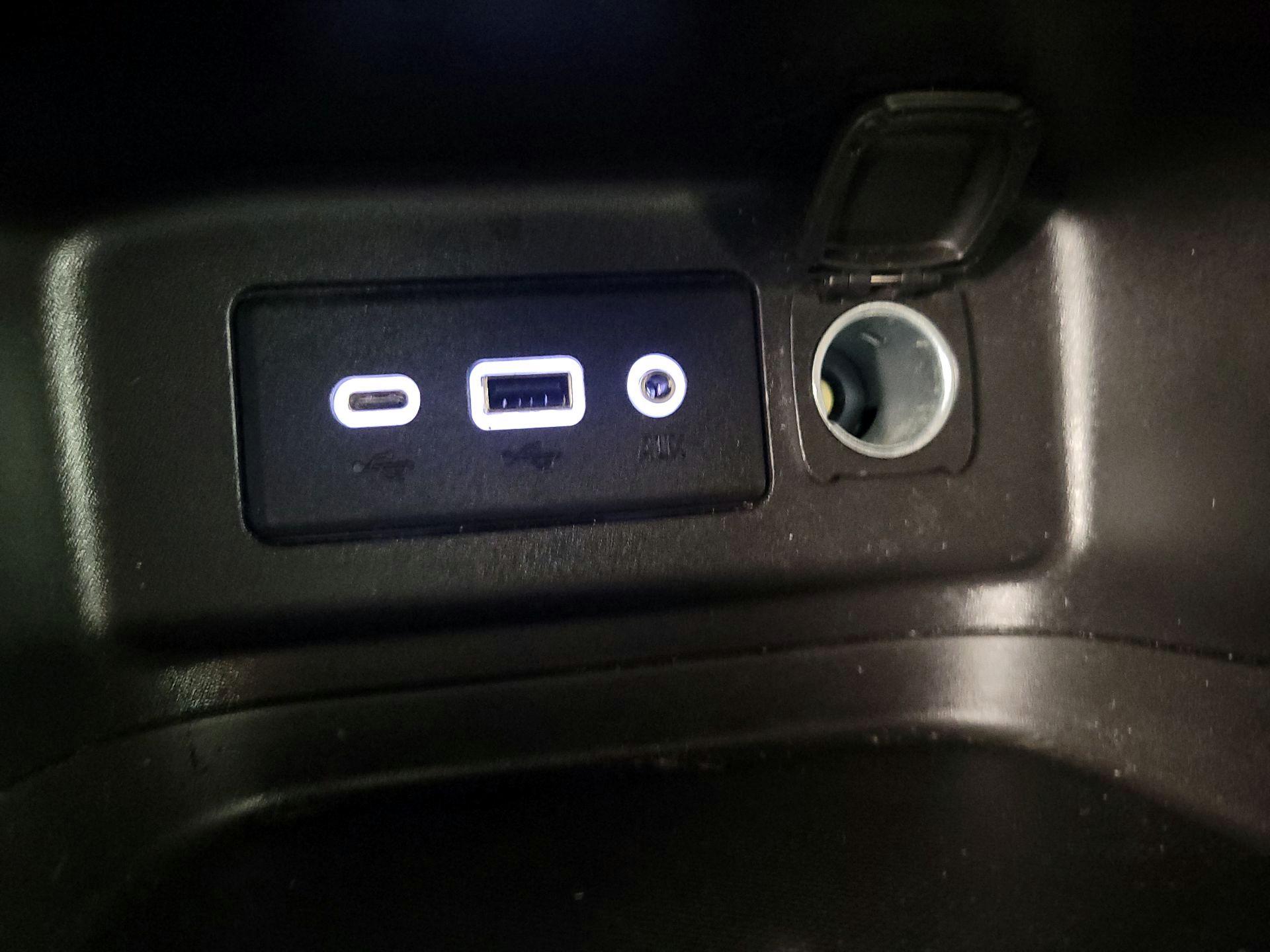 Thumbnail: 2022 Chevrolet Equinox - 18