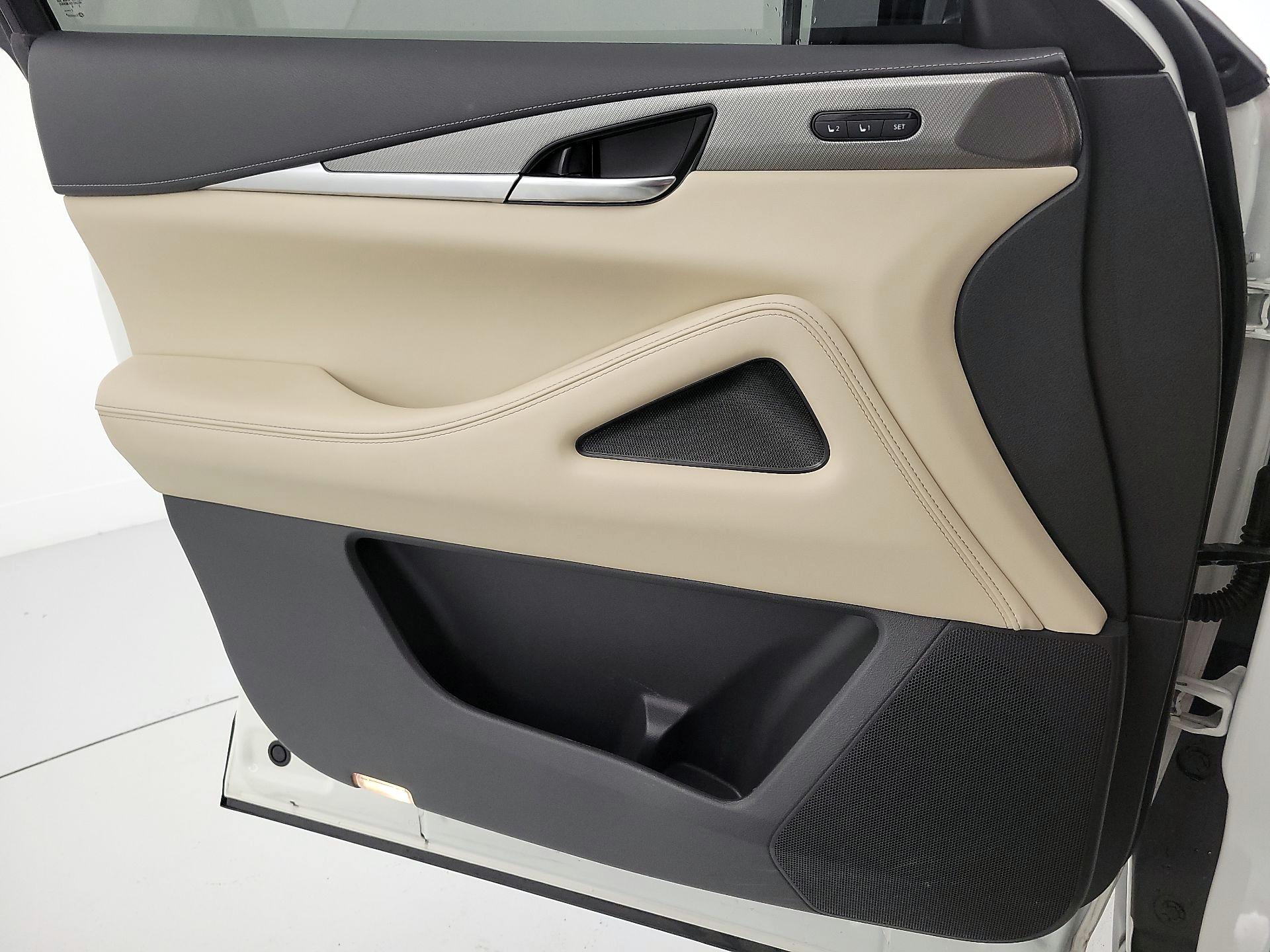 Thumbnail: 2023 INFINITI QX60 - 12