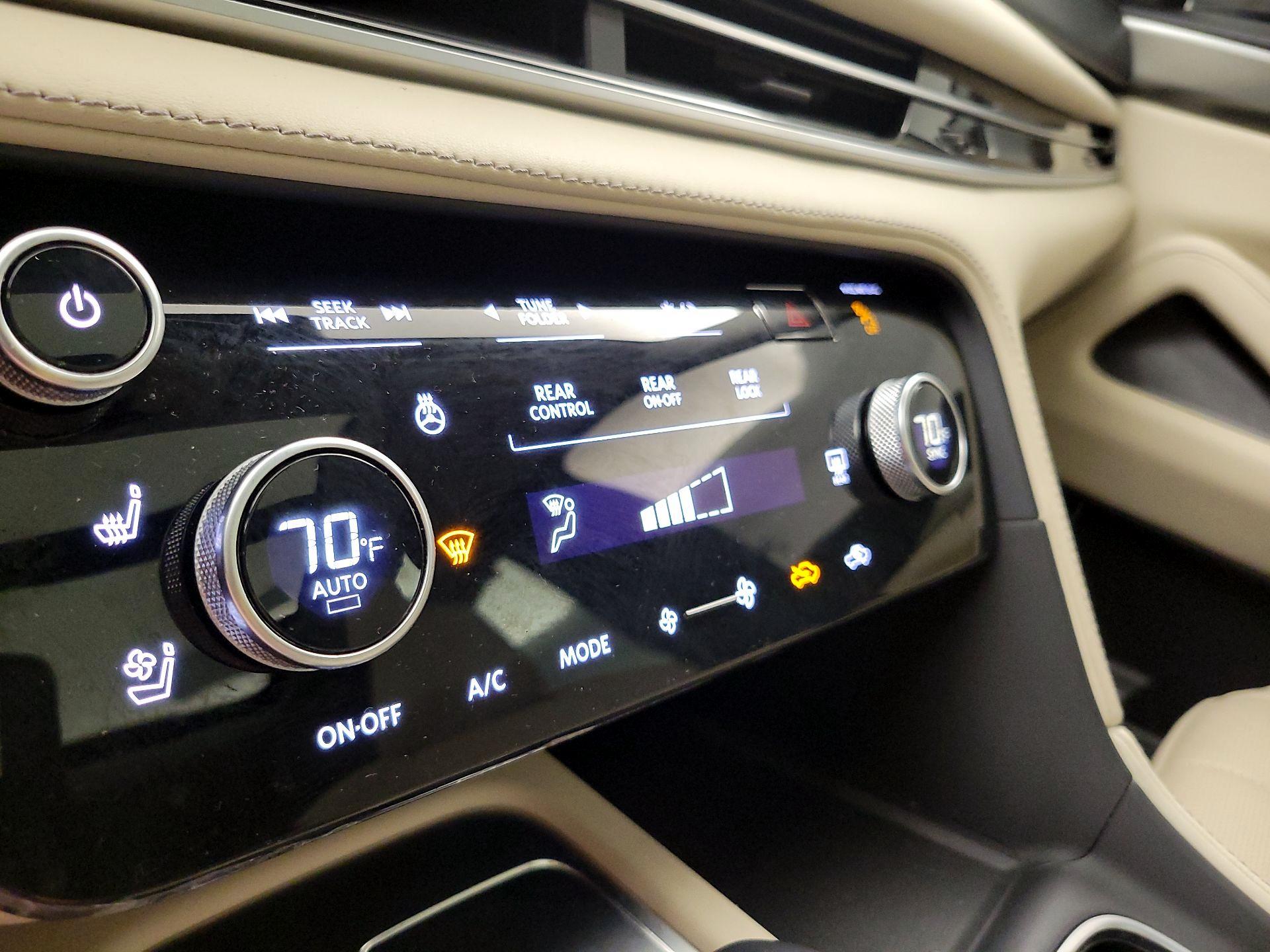 Thumbnail: 2023 INFINITI QX60 - 17