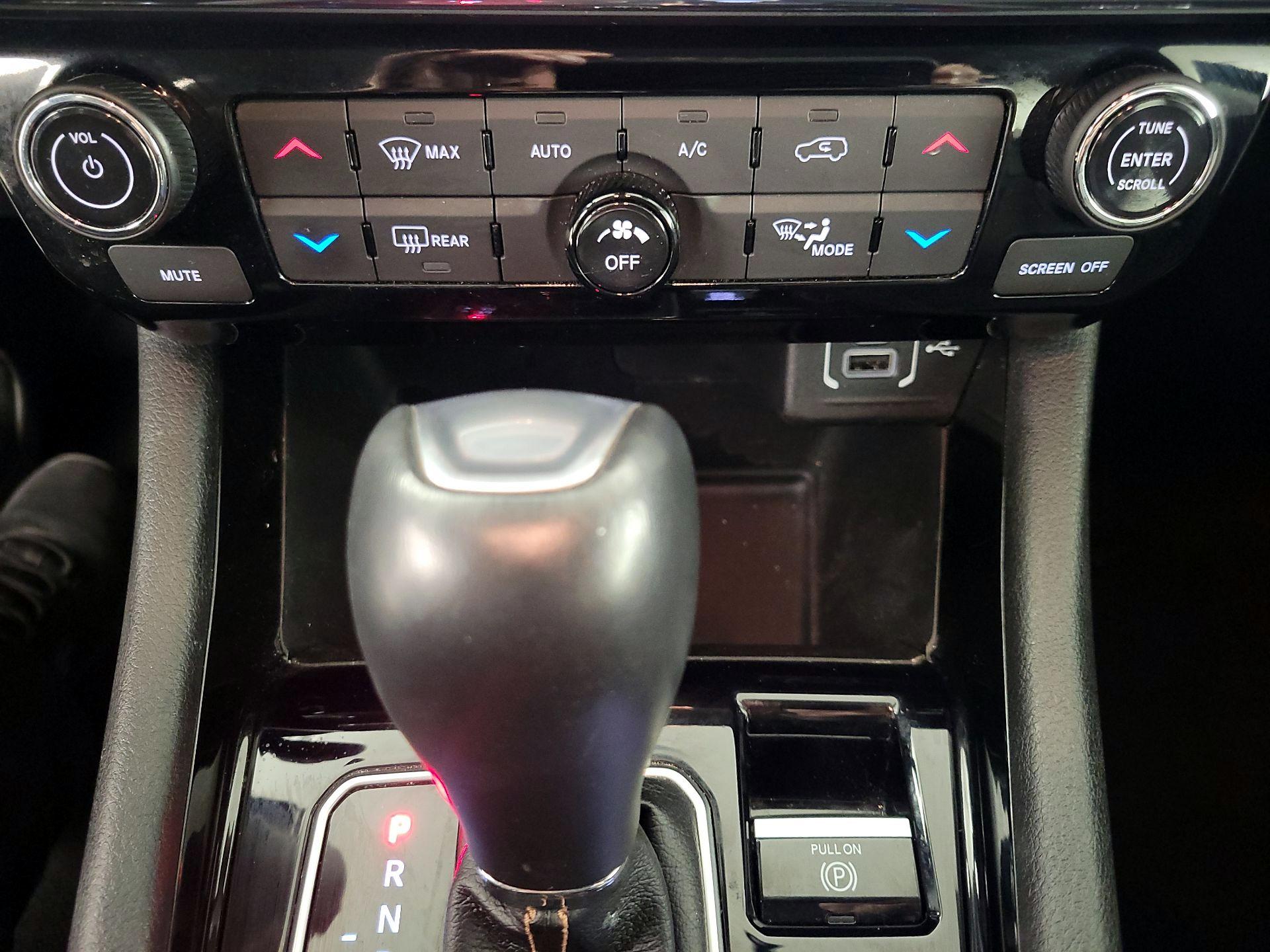 Thumbnail: 2022 Jeep Compass - 16