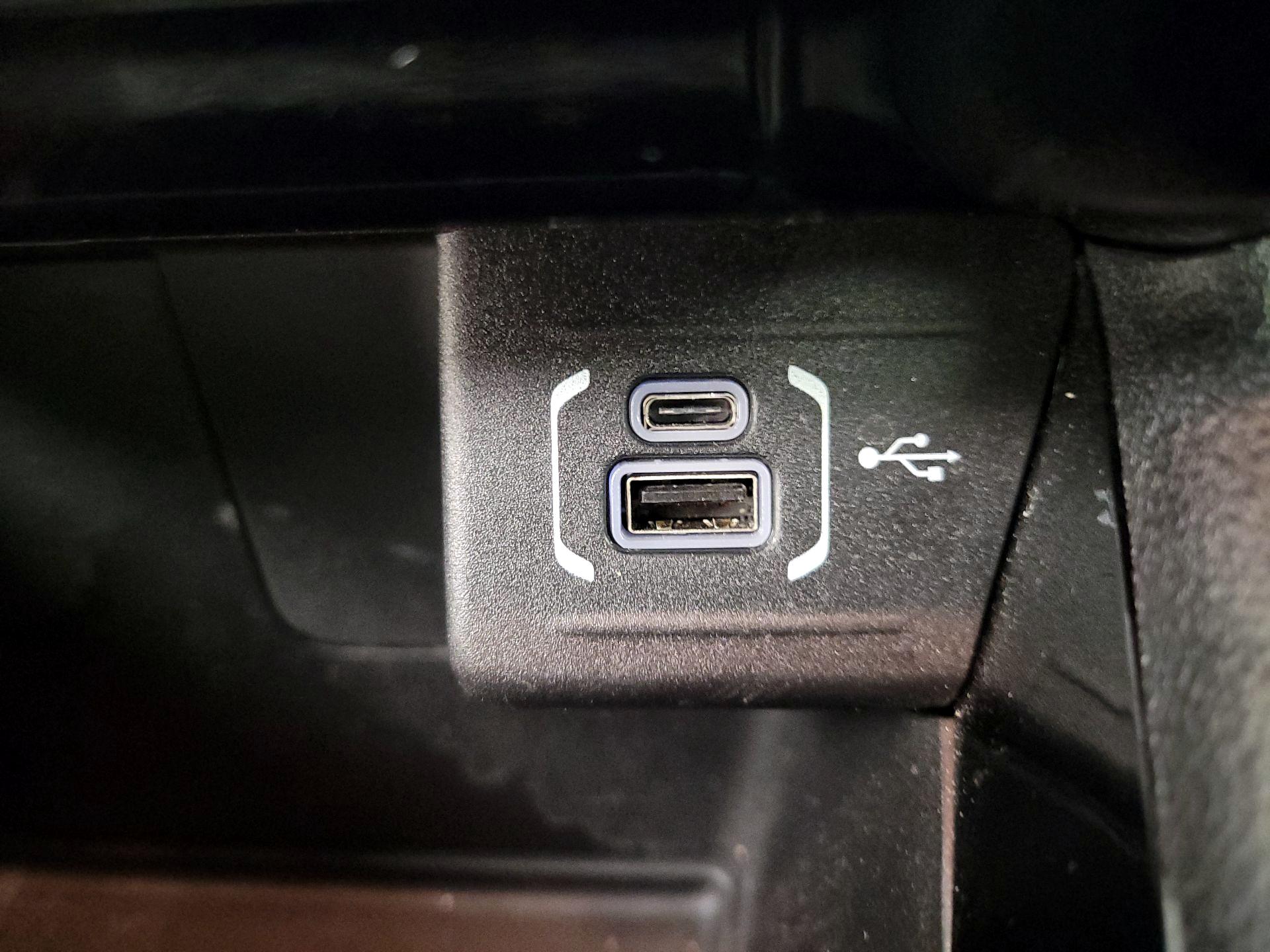 Thumbnail: 2022 Jeep Compass - 18