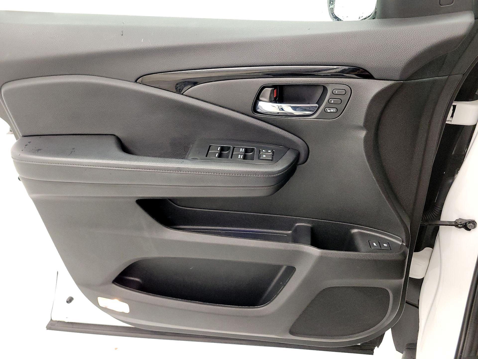 Thumbnail: 2022 Honda Pilot - 12