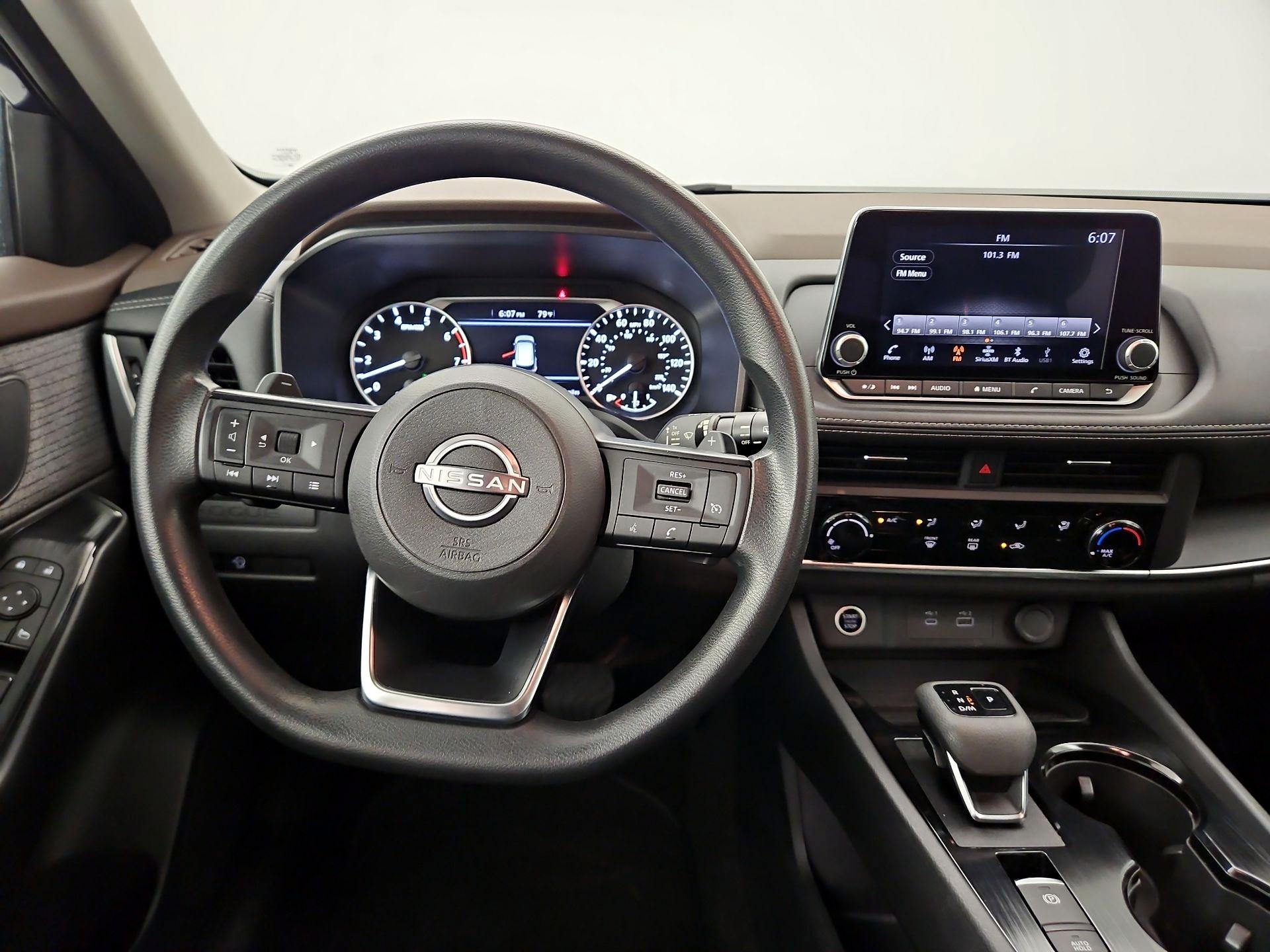 Thumbnail: 2023 Nissan Rogue - 10