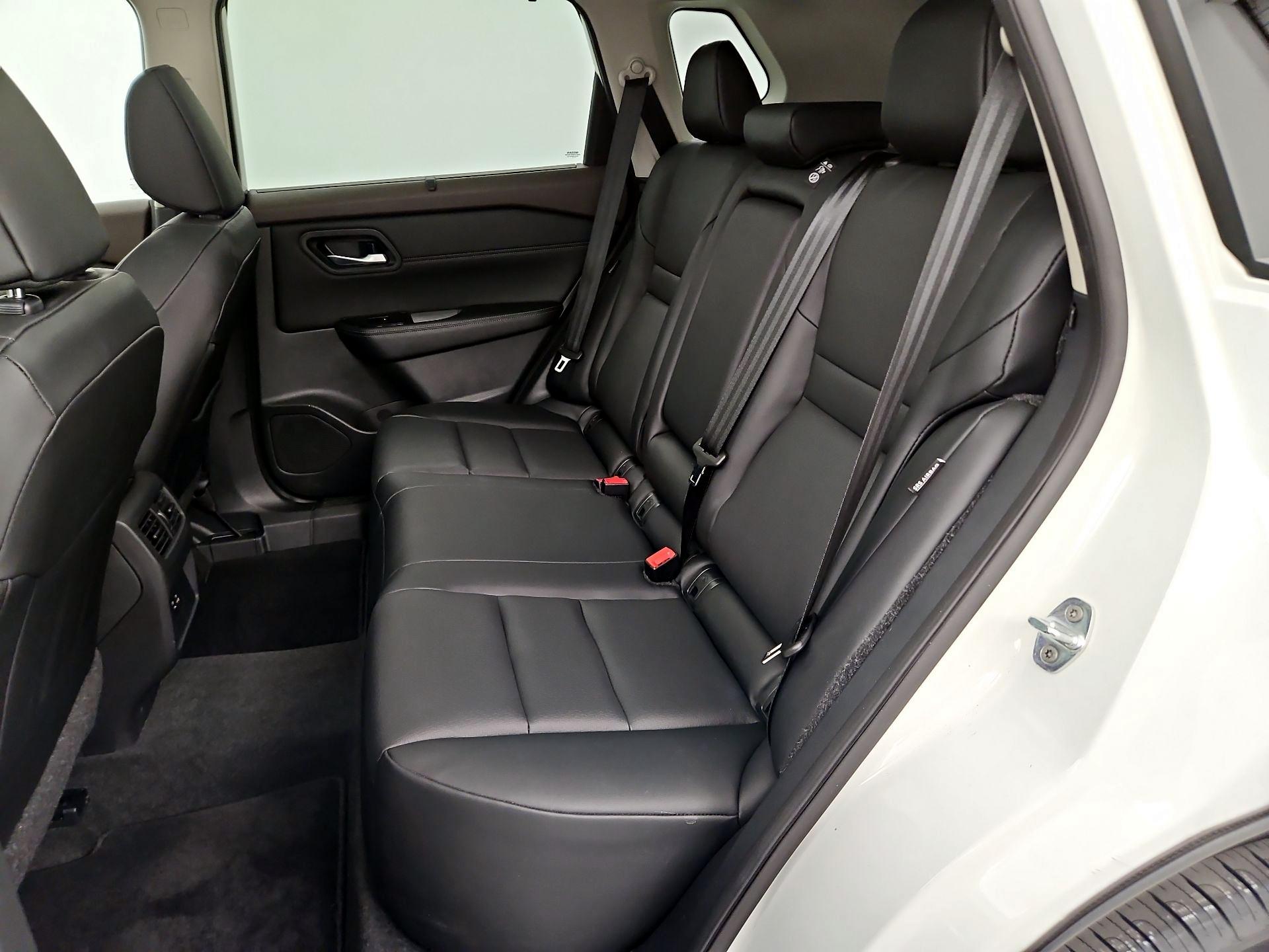 Thumbnail: 2023 Nissan Rogue - 20