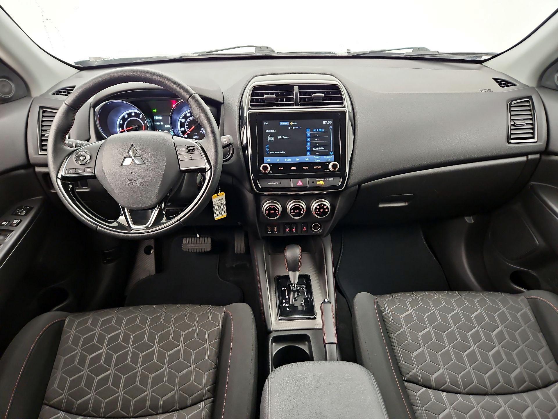 Thumbnail: 2024 Mitsubishi Outlander Sport - 9