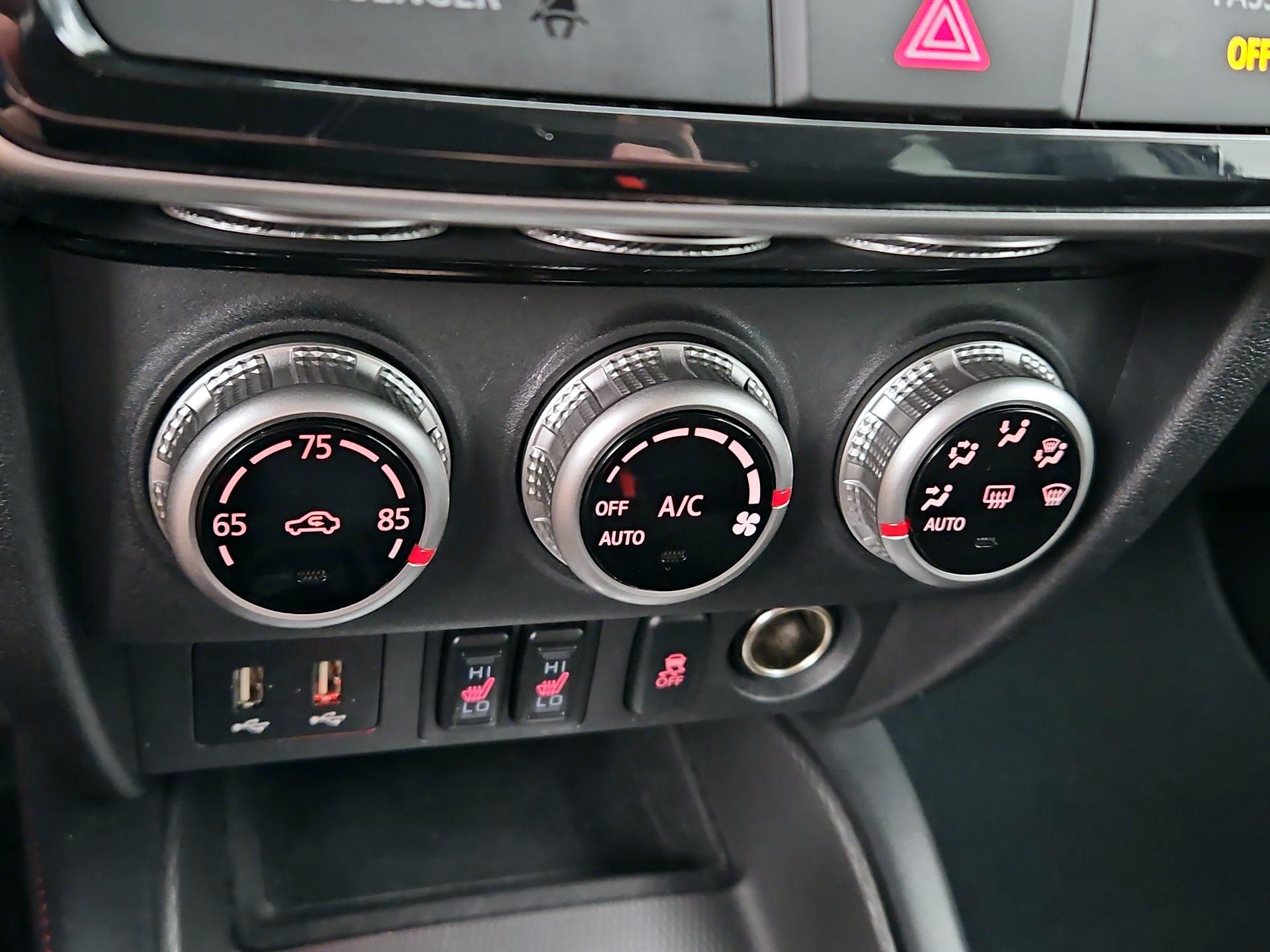Thumbnail: 2024 Mitsubishi Outlander Sport - 16
