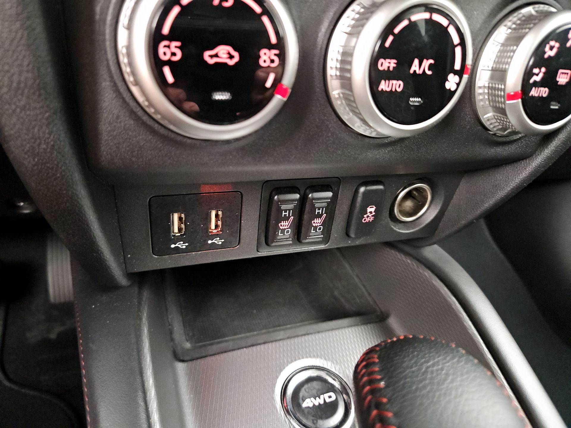 Thumbnail: 2024 Mitsubishi Outlander Sport - 18