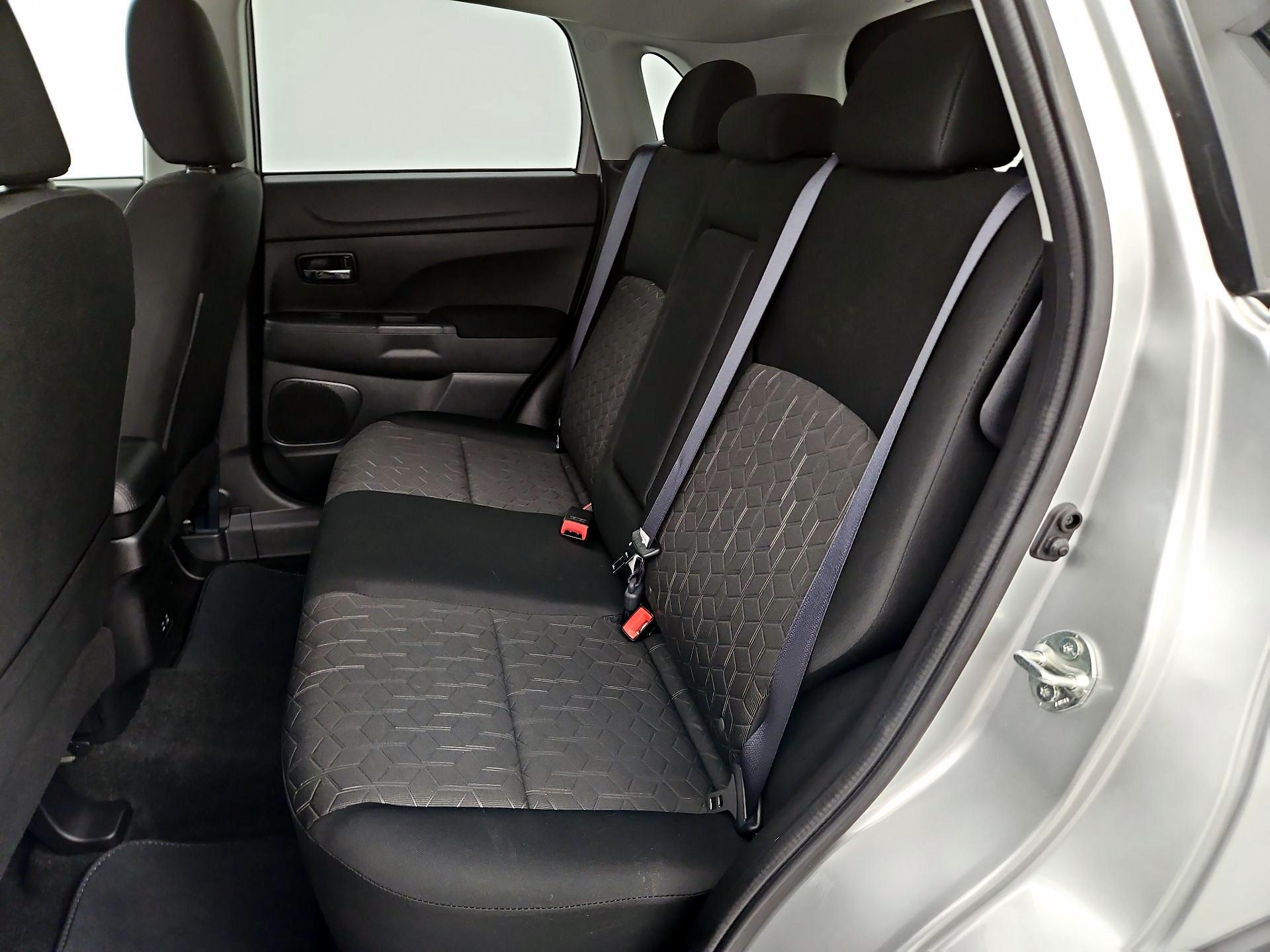 Thumbnail: 2024 Mitsubishi Outlander Sport - 19