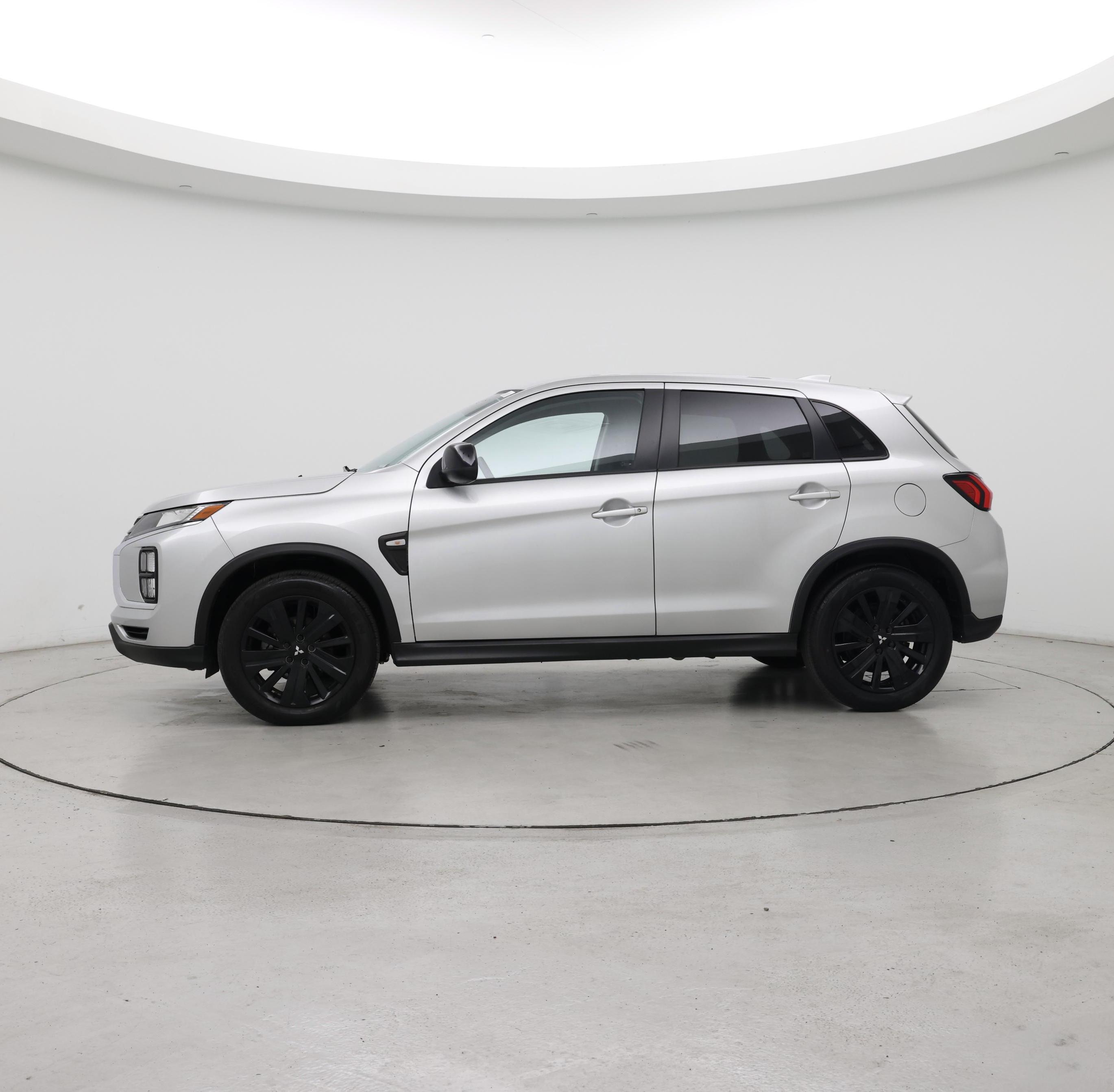 Thumbnail: 2024 Mitsubishi Outlander Sport - 3