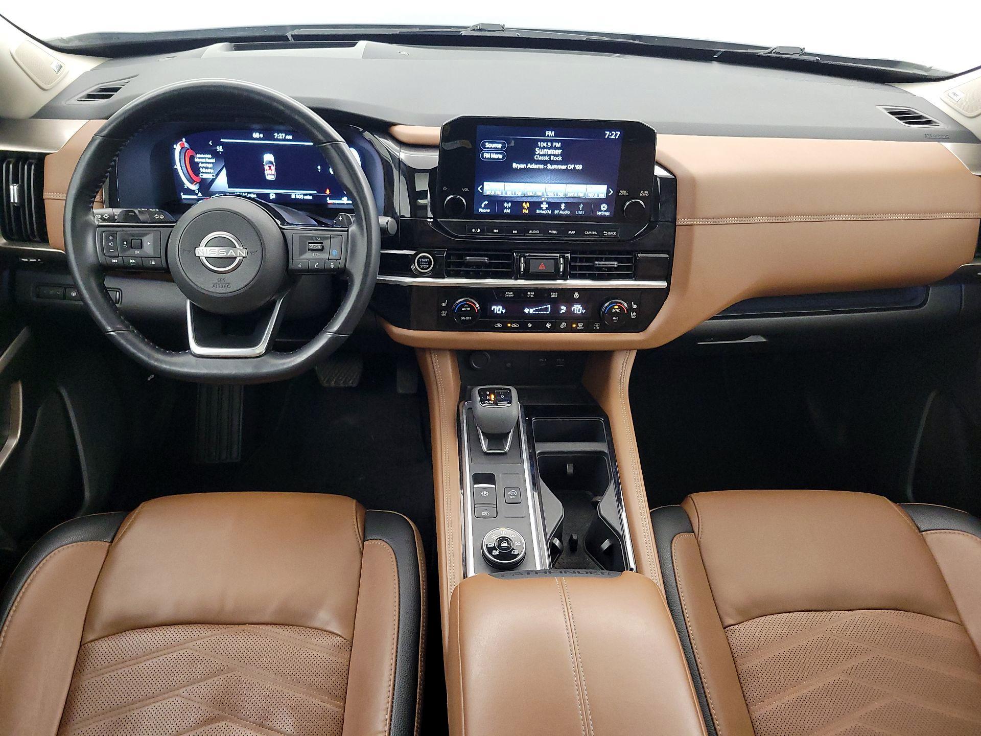 Thumbnail: 2023 Nissan Pathfinder - 9