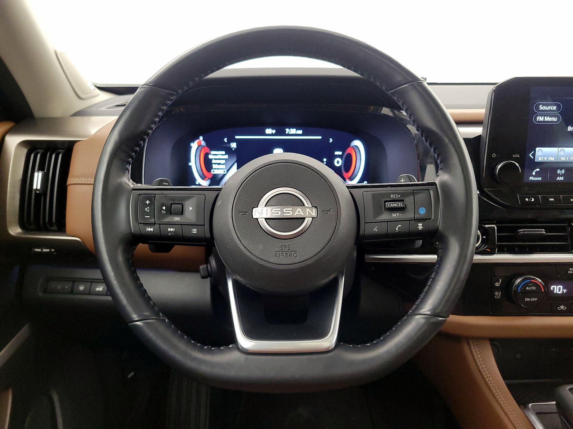 Thumbnail: 2023 Nissan Pathfinder - 10