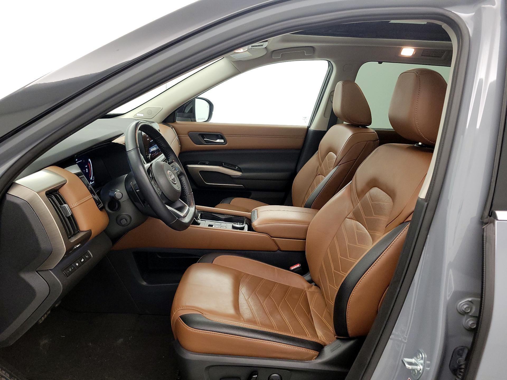 Thumbnail: 2023 Nissan Pathfinder - 11