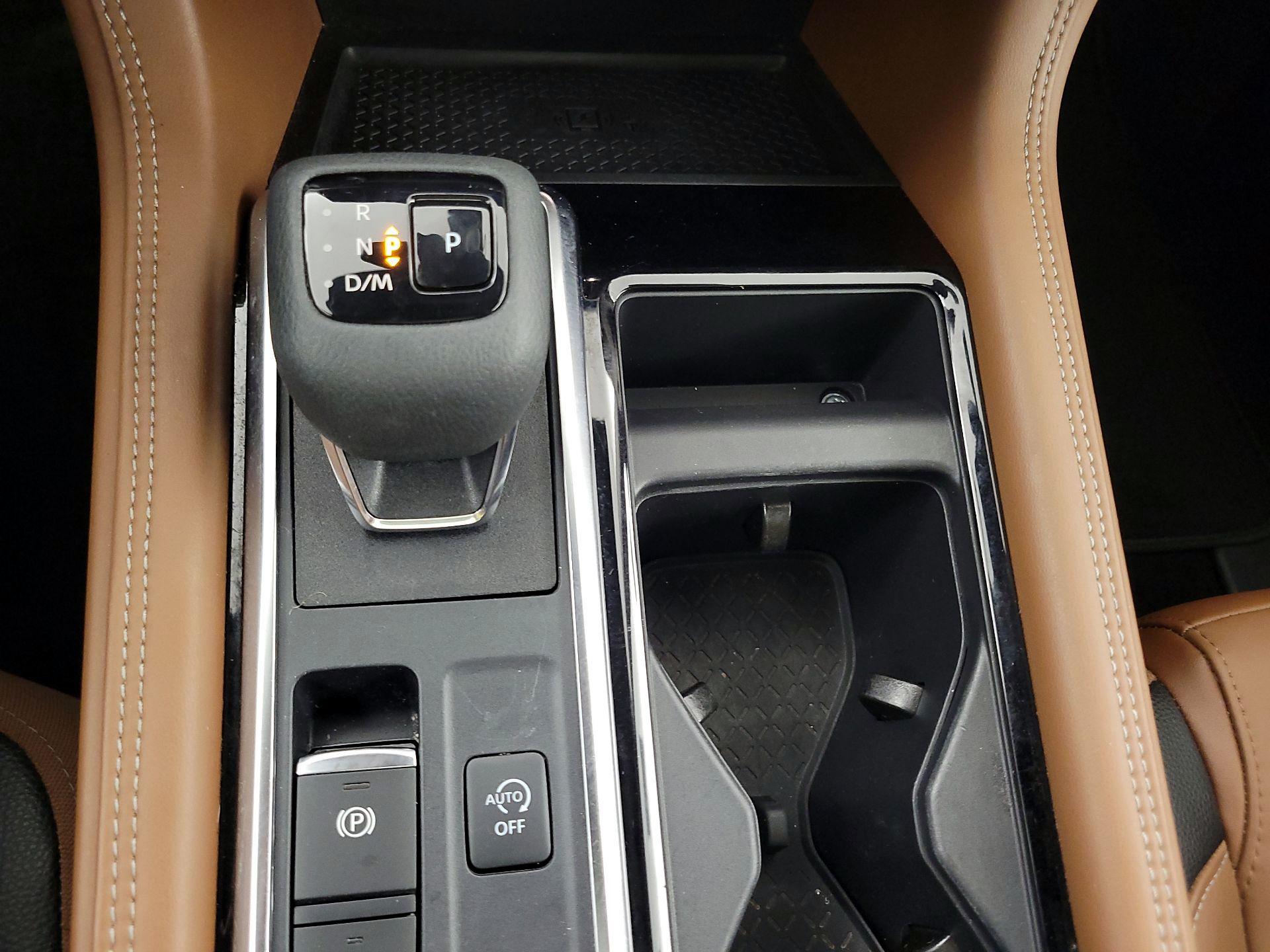 Thumbnail: 2023 Nissan Pathfinder - 18