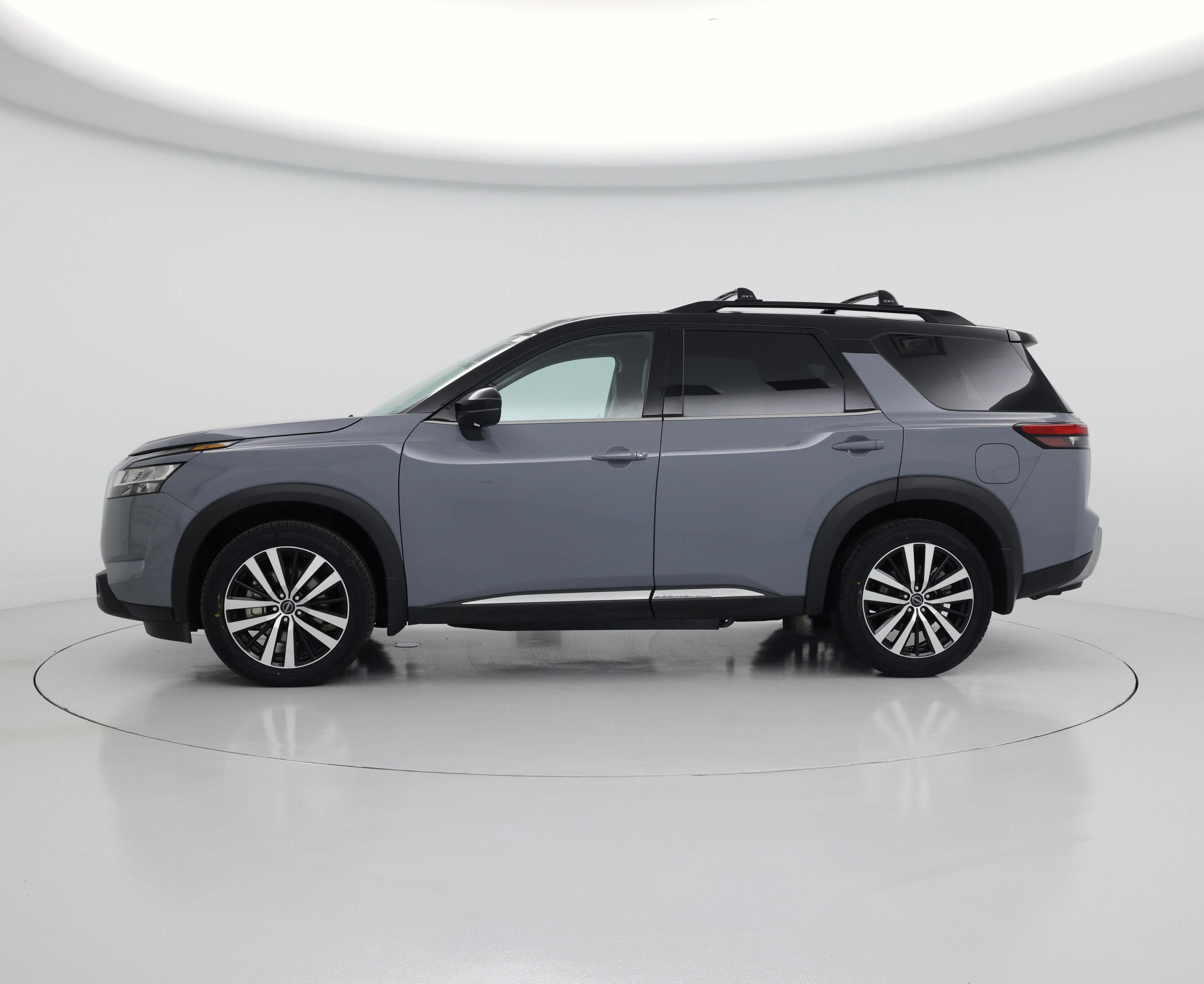 Thumbnail: 2023 Nissan Pathfinder - 3