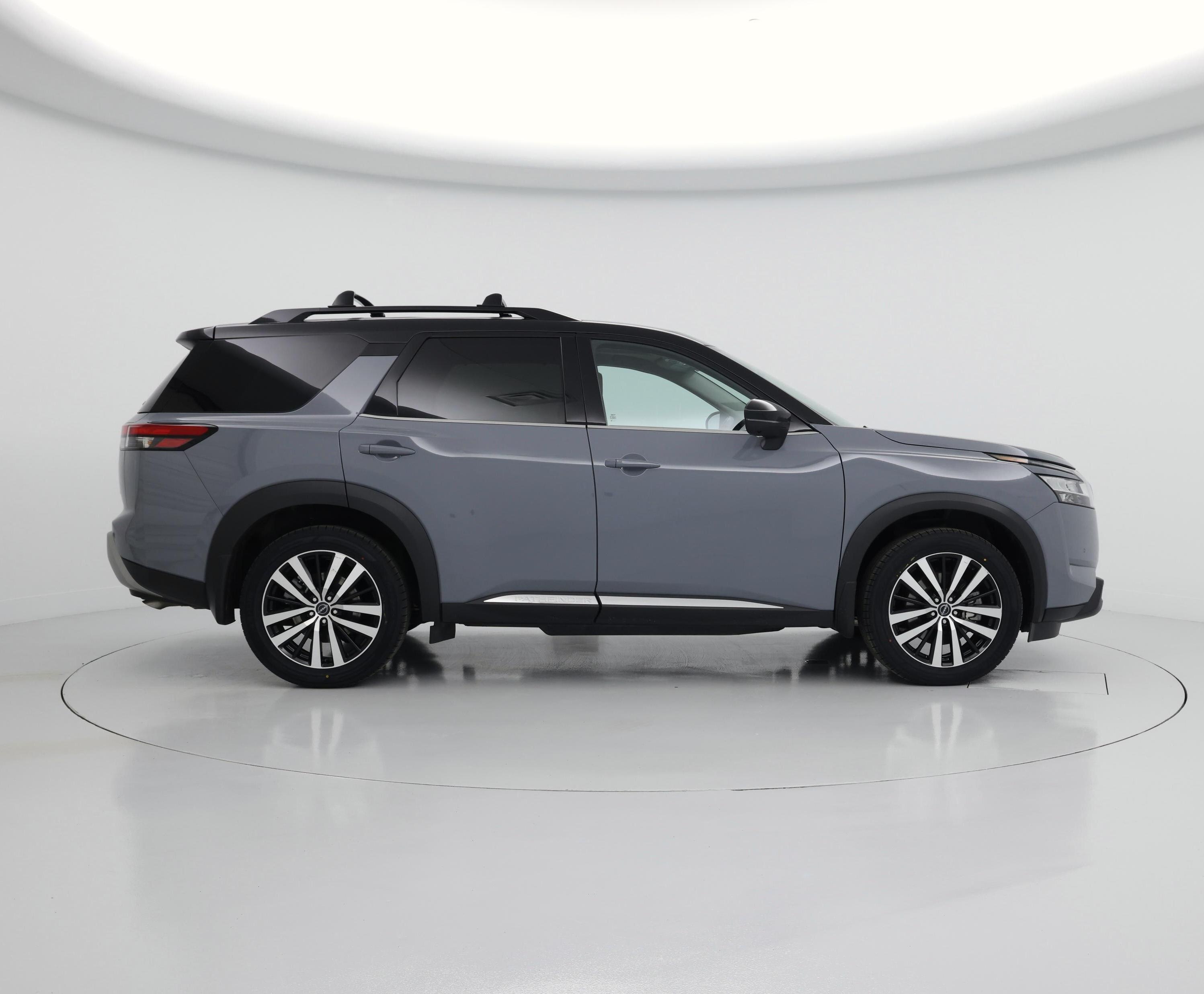 Thumbnail: 2023 Nissan Pathfinder - 7