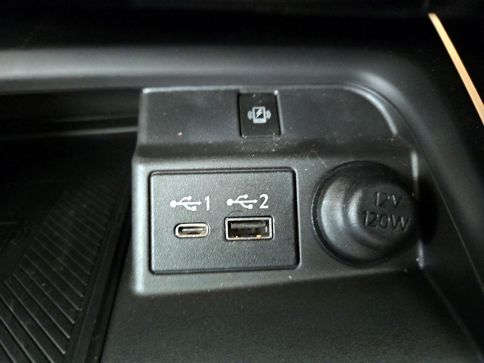 Thumbnail: 2023 INFINITI QX50 - 19