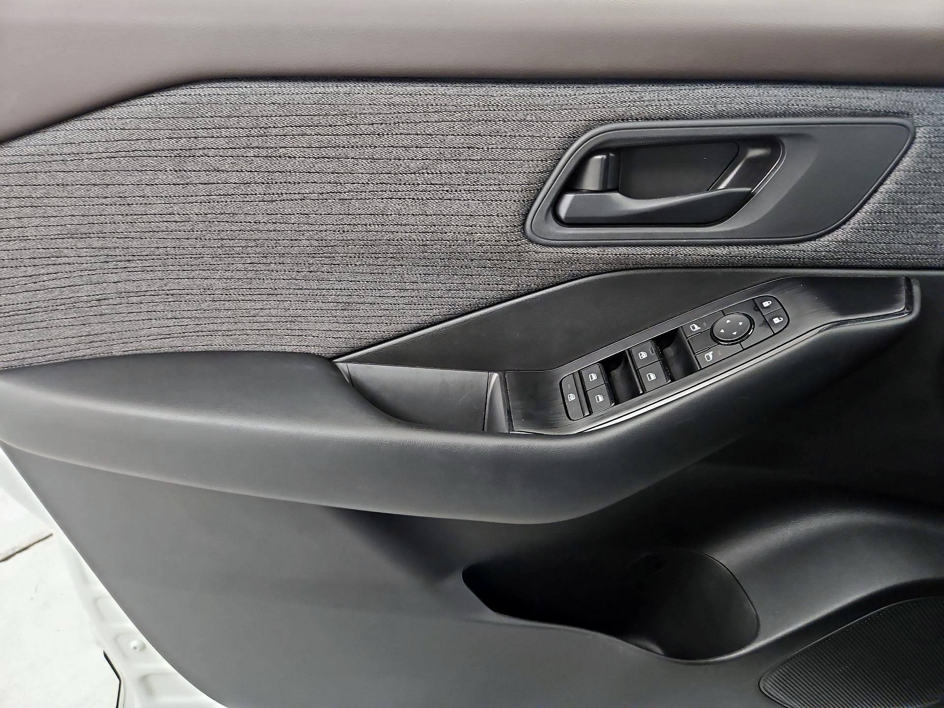 Thumbnail: 2023 Nissan Rogue - 12