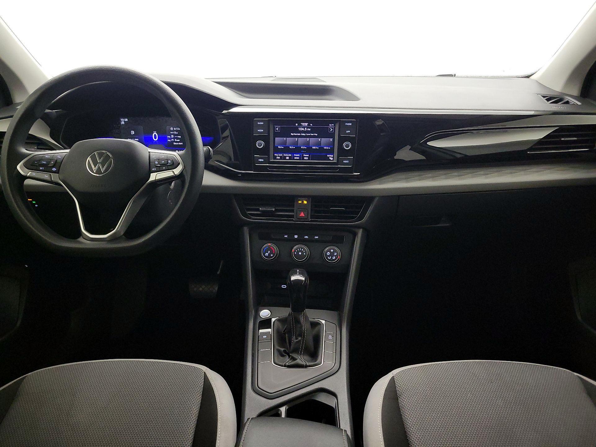 Thumbnail: 2022 Volkswagen Taos - 9