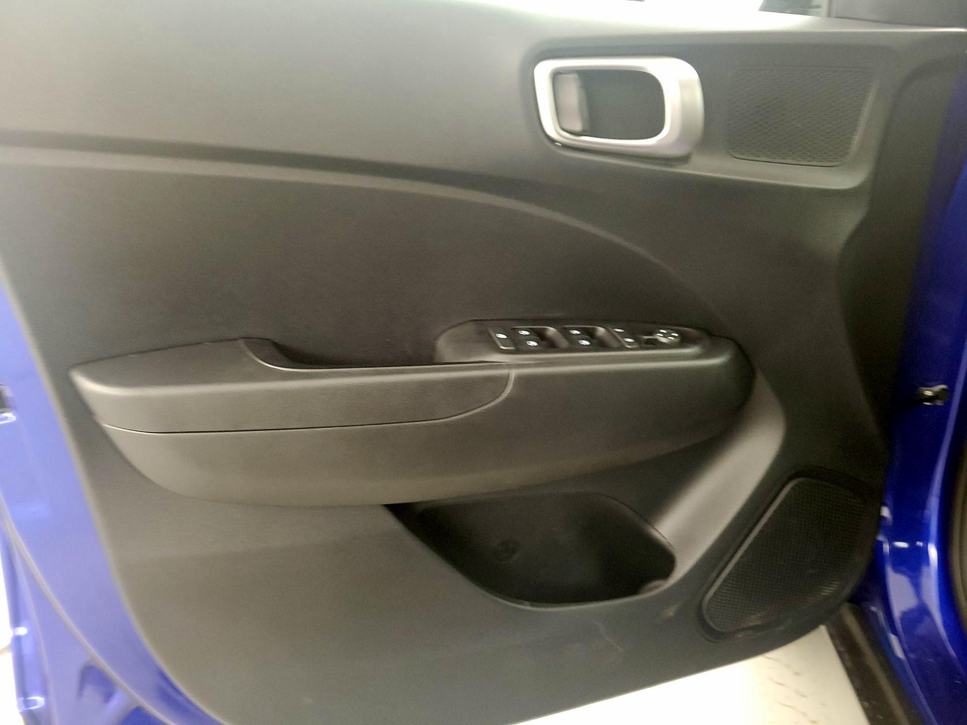 Thumbnail: 2024 Hyundai Venue - 12