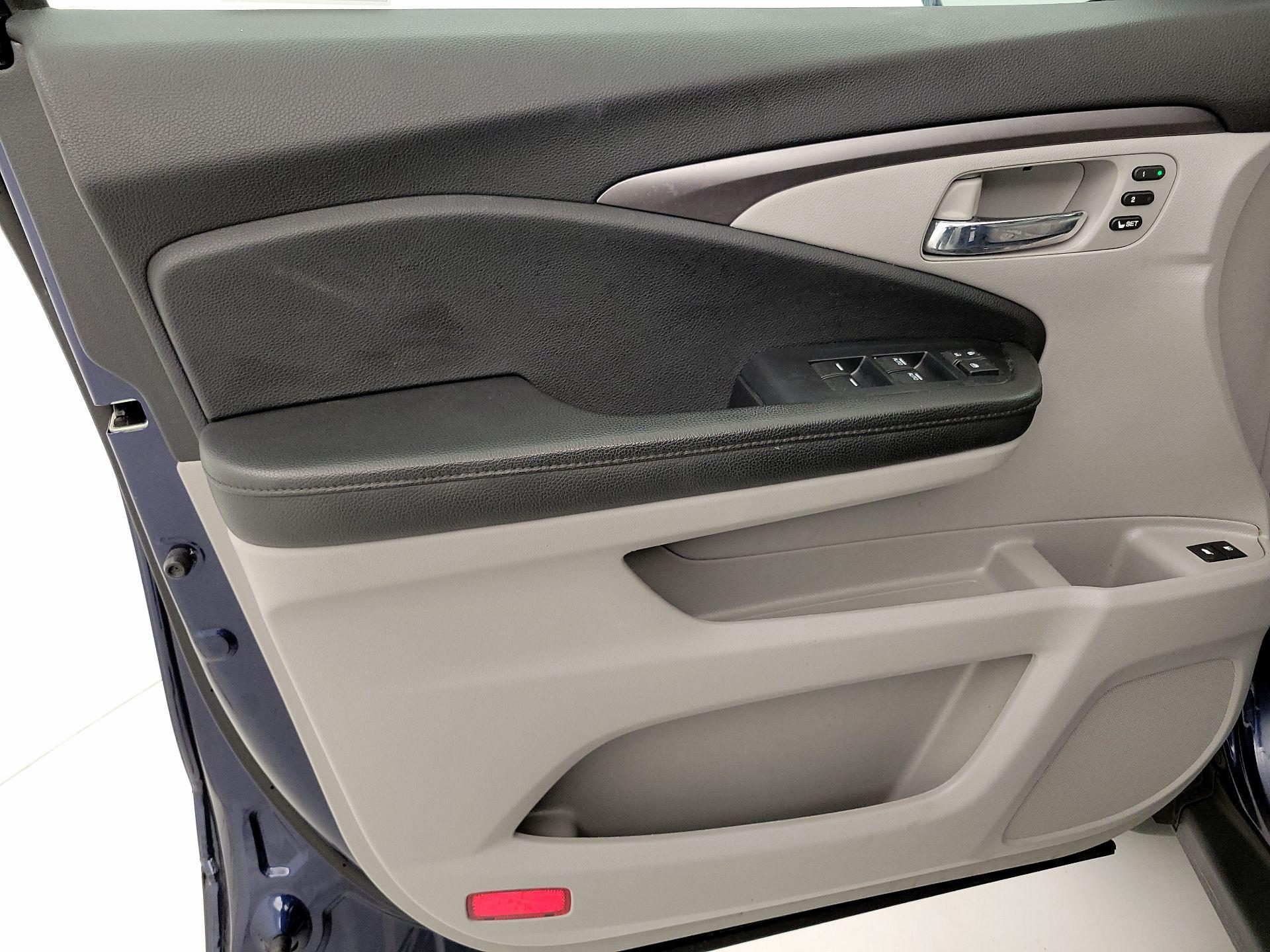 Thumbnail: 2022 Honda Pilot - 12