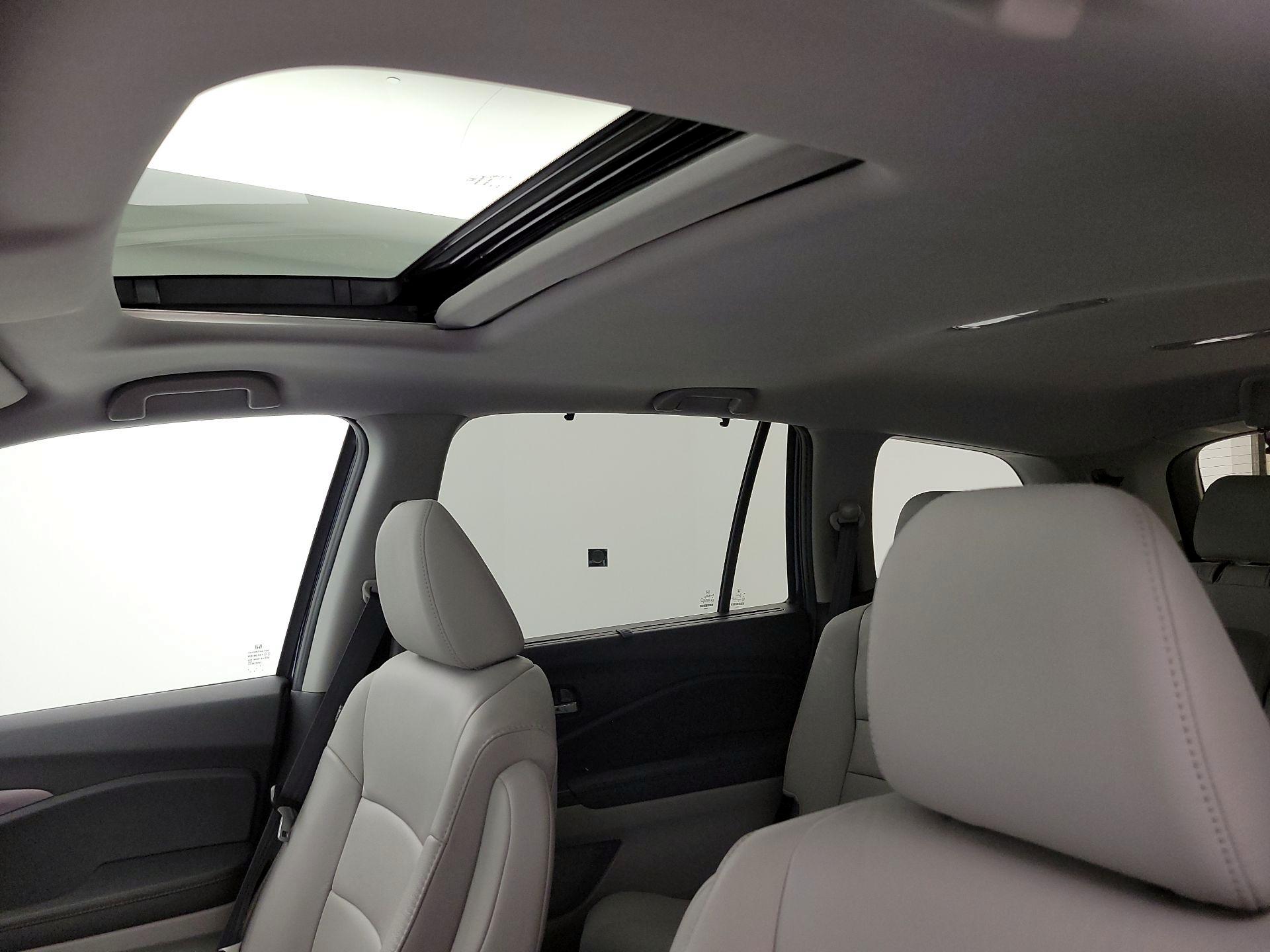 Thumbnail: 2022 Honda Pilot - 19