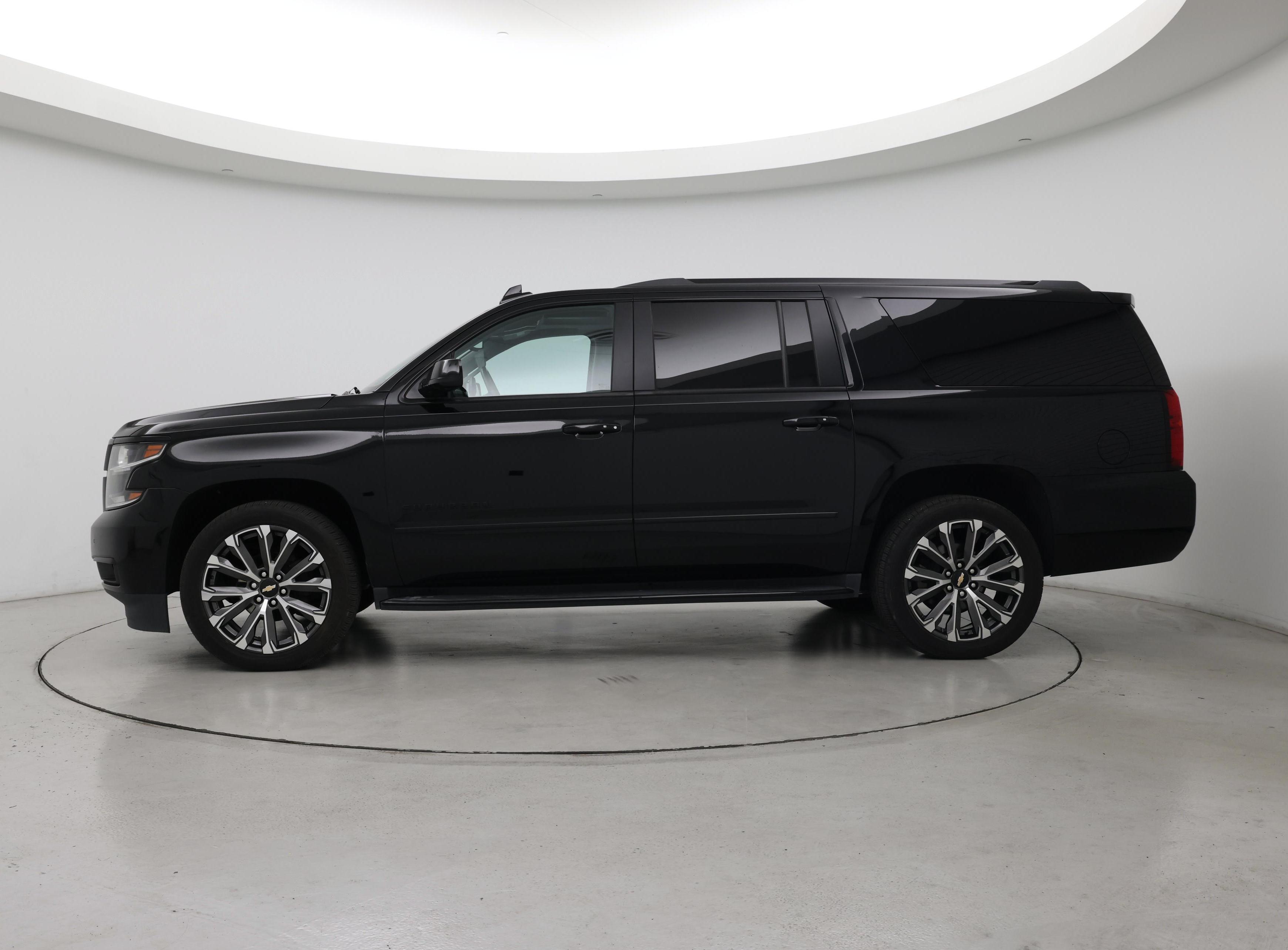 Thumbnail: 2020 Chevrolet Suburban - 3
