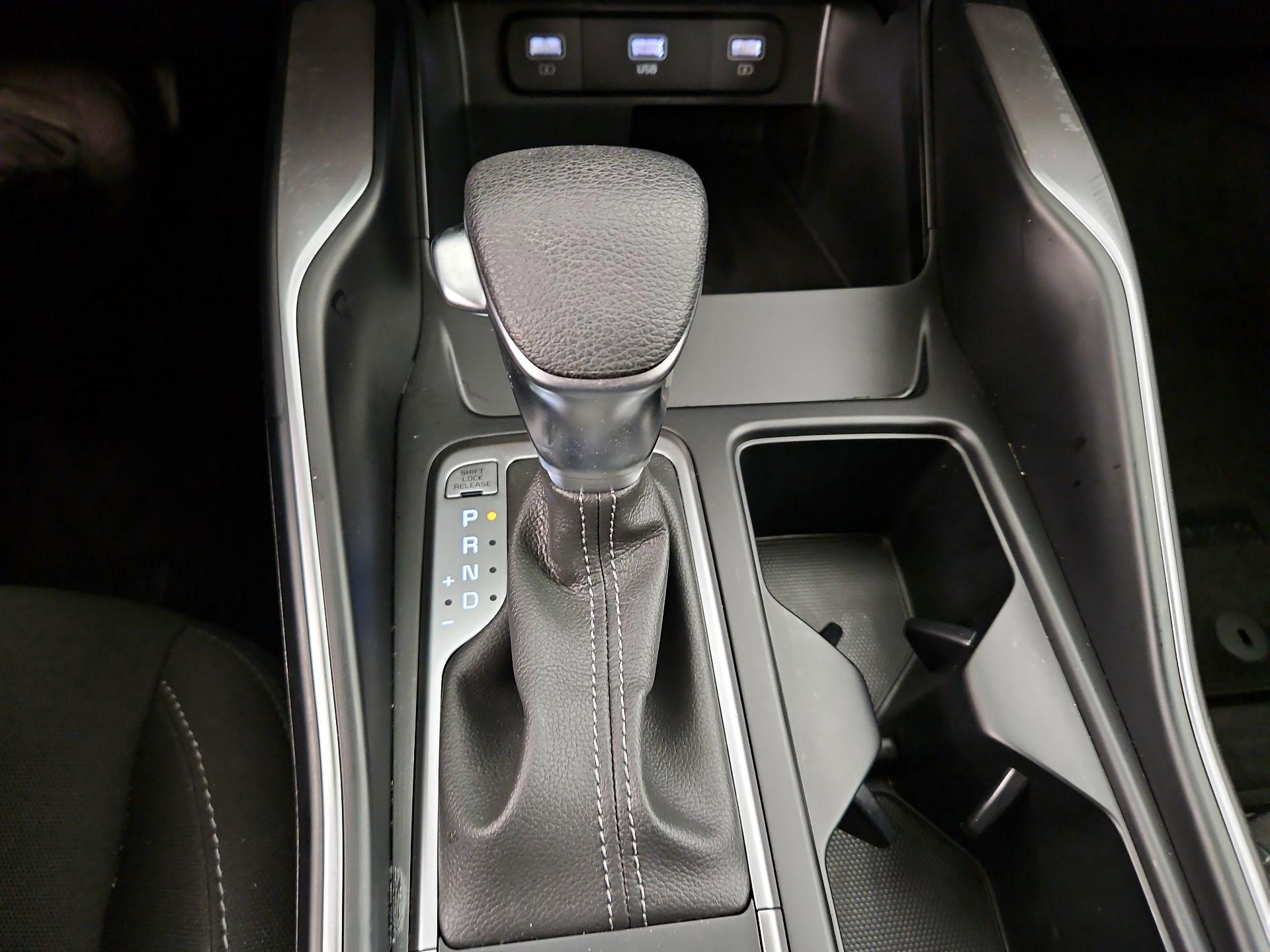 Thumbnail: 2023 Kia Sorento - 17