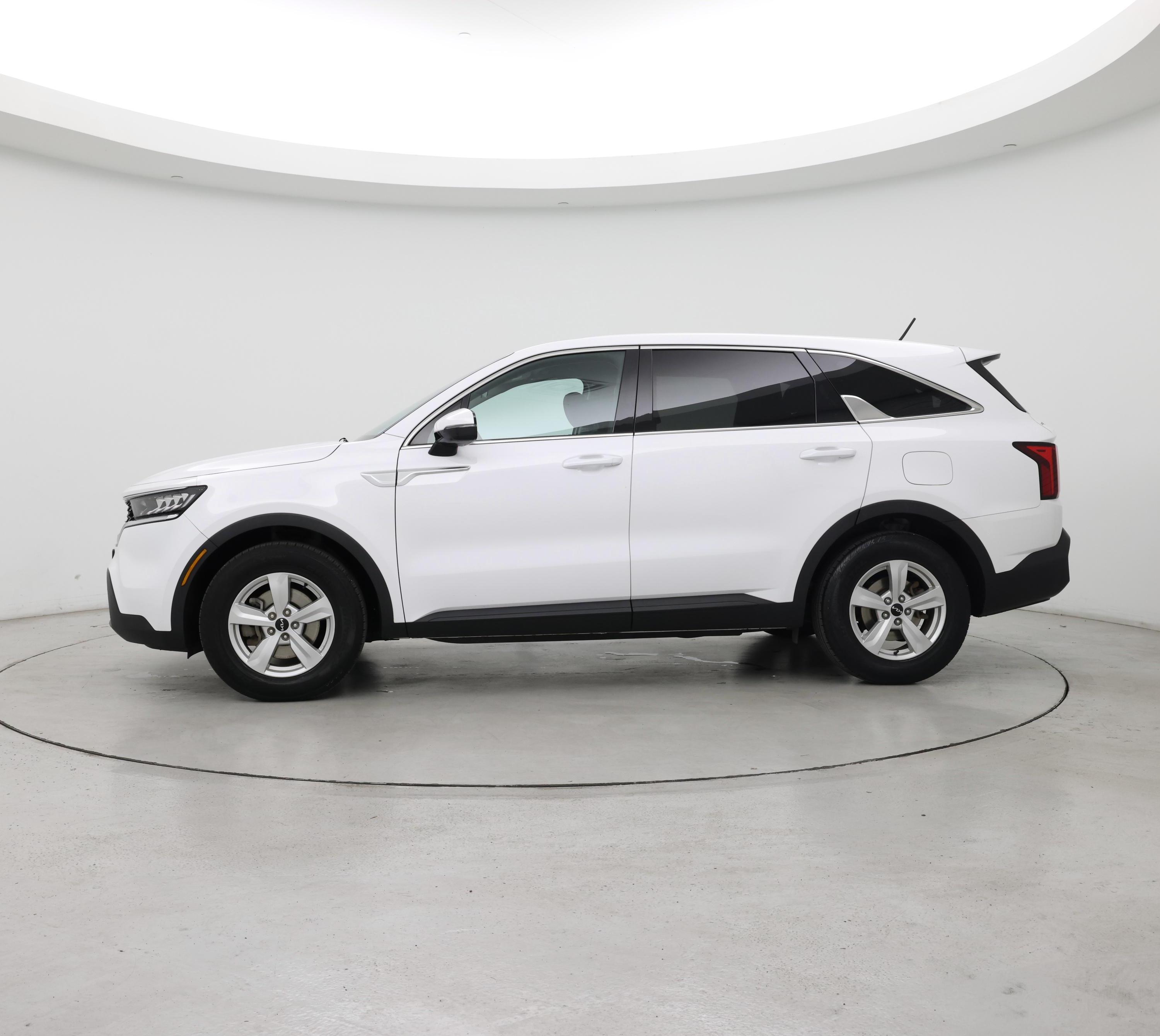 Thumbnail: 2023 Kia Sorento - 3