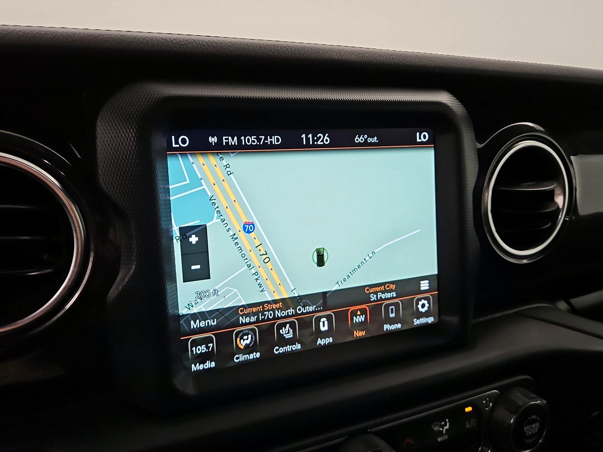 Thumbnail: 2022 Jeep Wrangler - 14