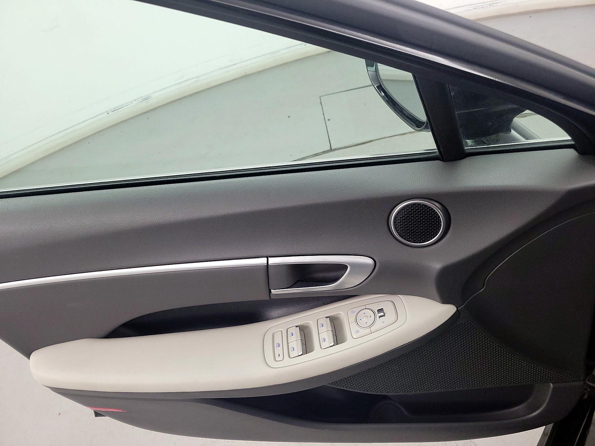 Thumbnail: 2025 Hyundai Sonata - 12