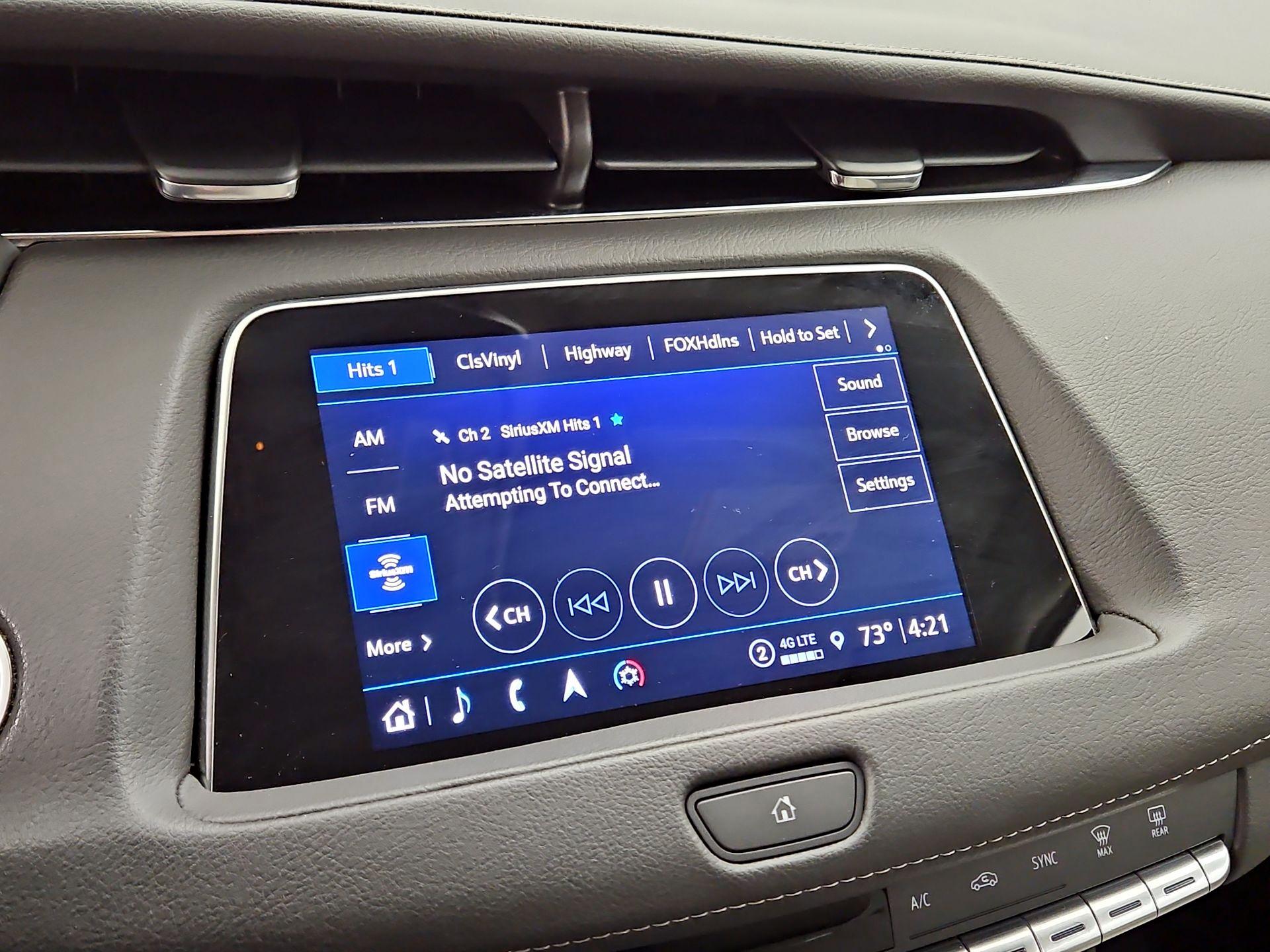 Thumbnail: 2023 Cadillac XT4 - 16