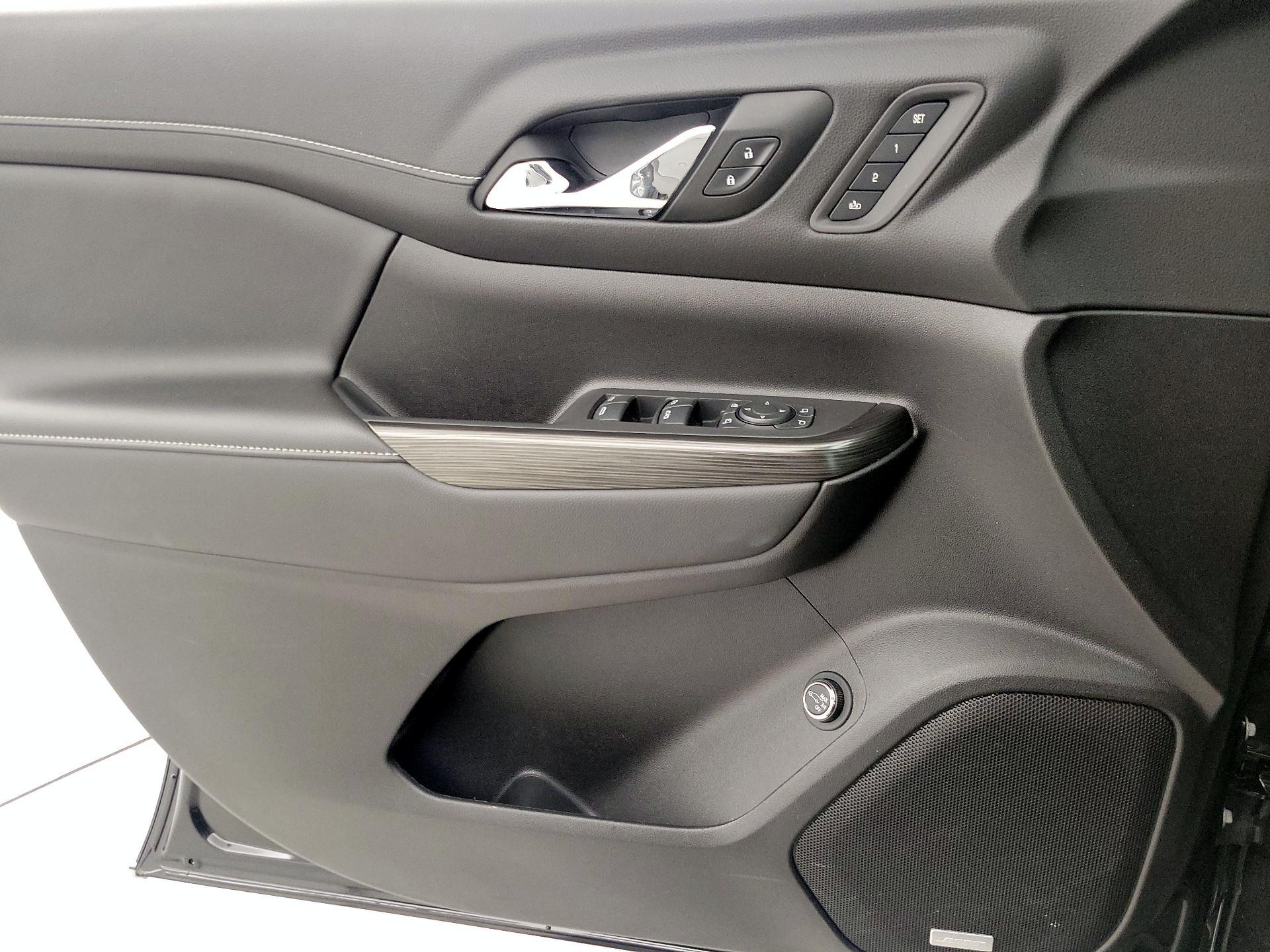 Thumbnail: 2023 GMC Acadia - 12