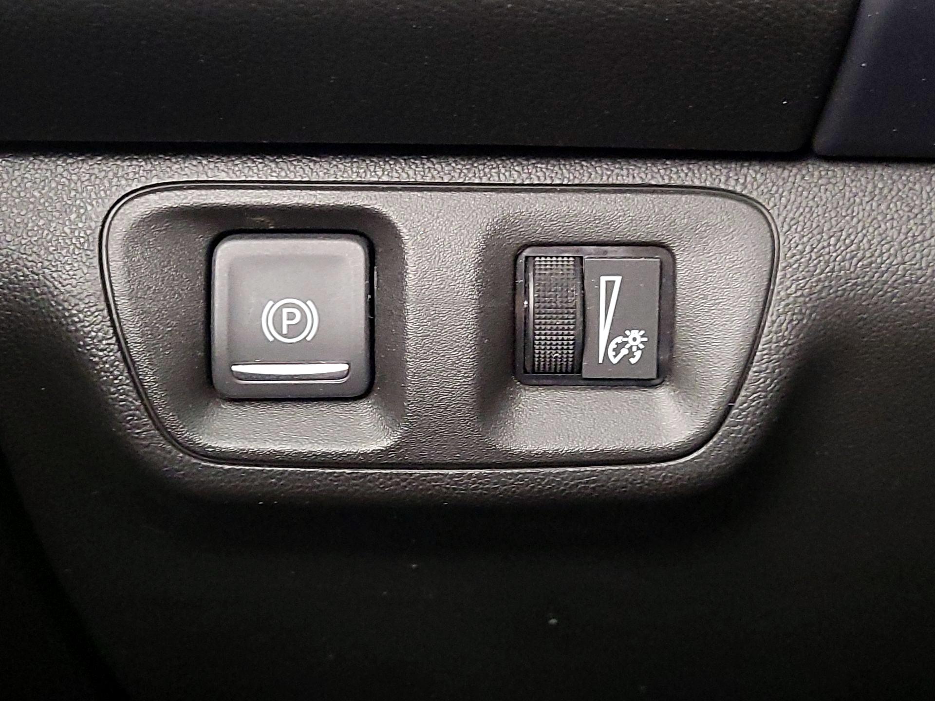 Thumbnail: 2023 GMC Acadia - 13