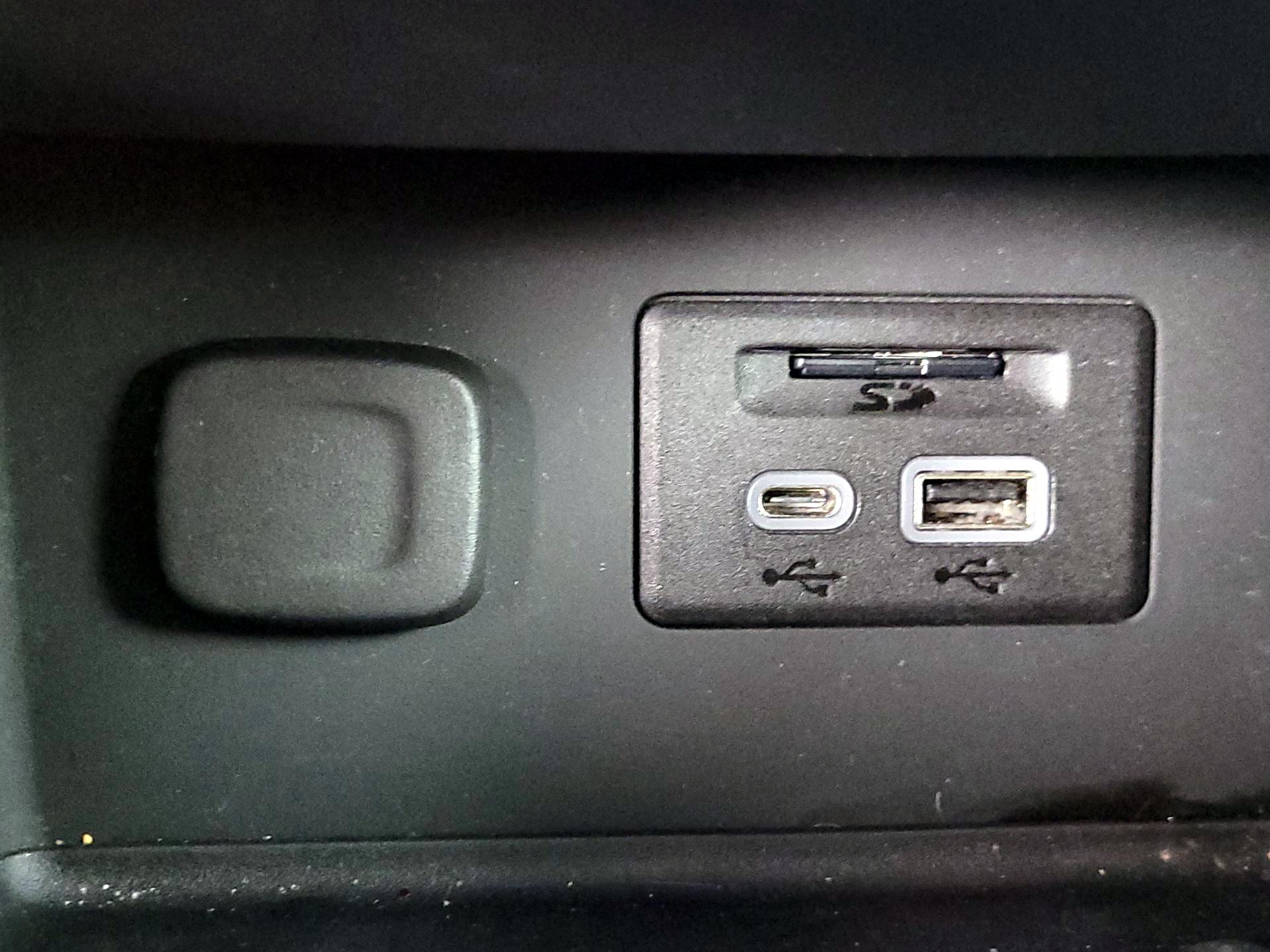 Thumbnail: 2023 GMC Acadia - 18