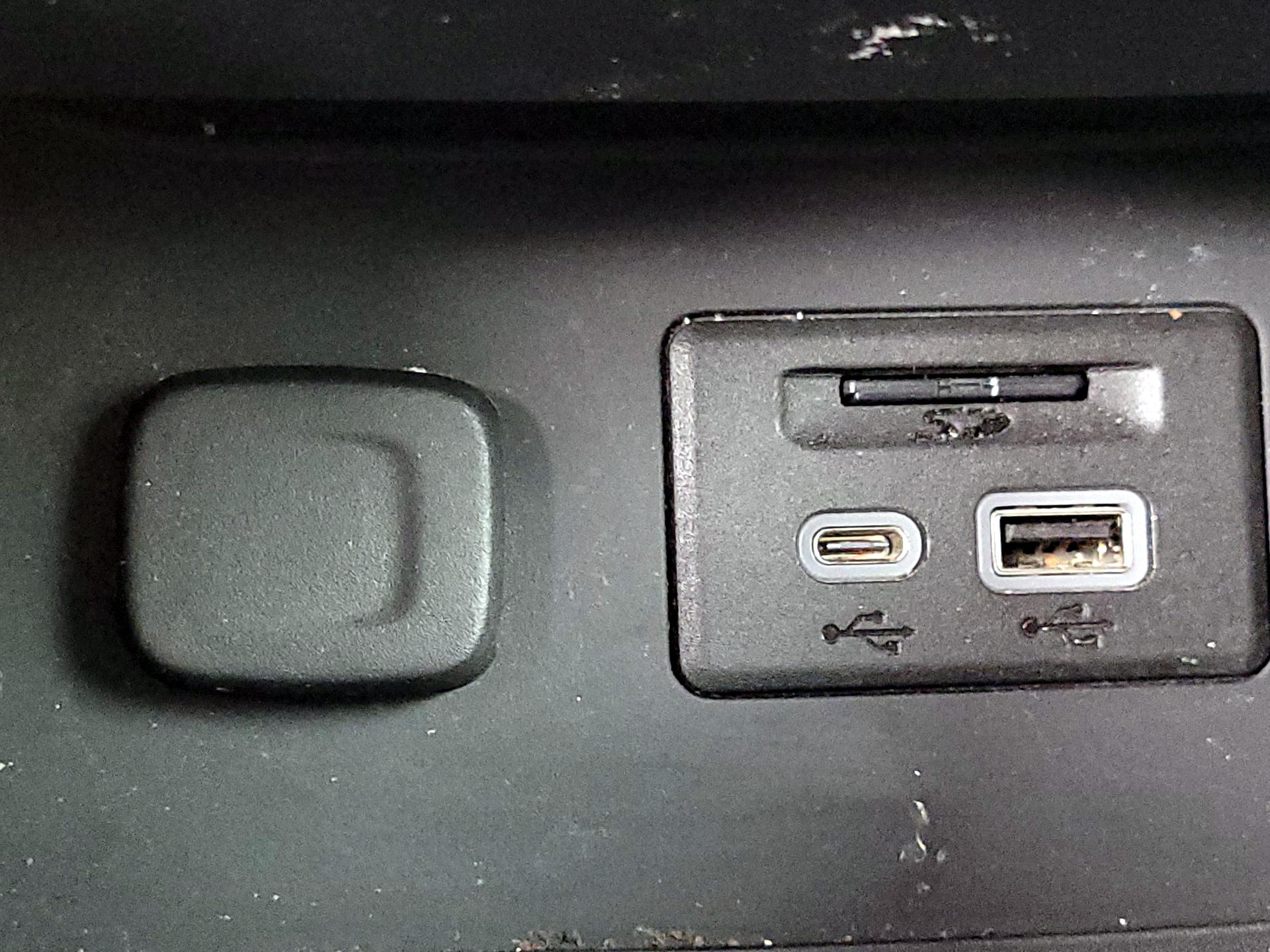 Thumbnail: 2023 GMC Acadia - 18