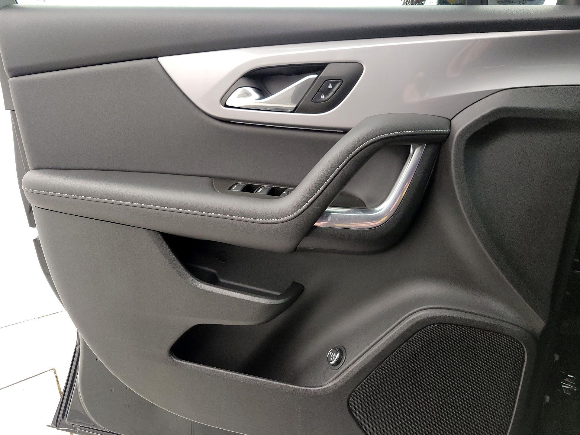 Thumbnail: 2024 Chevrolet Blazer - 12