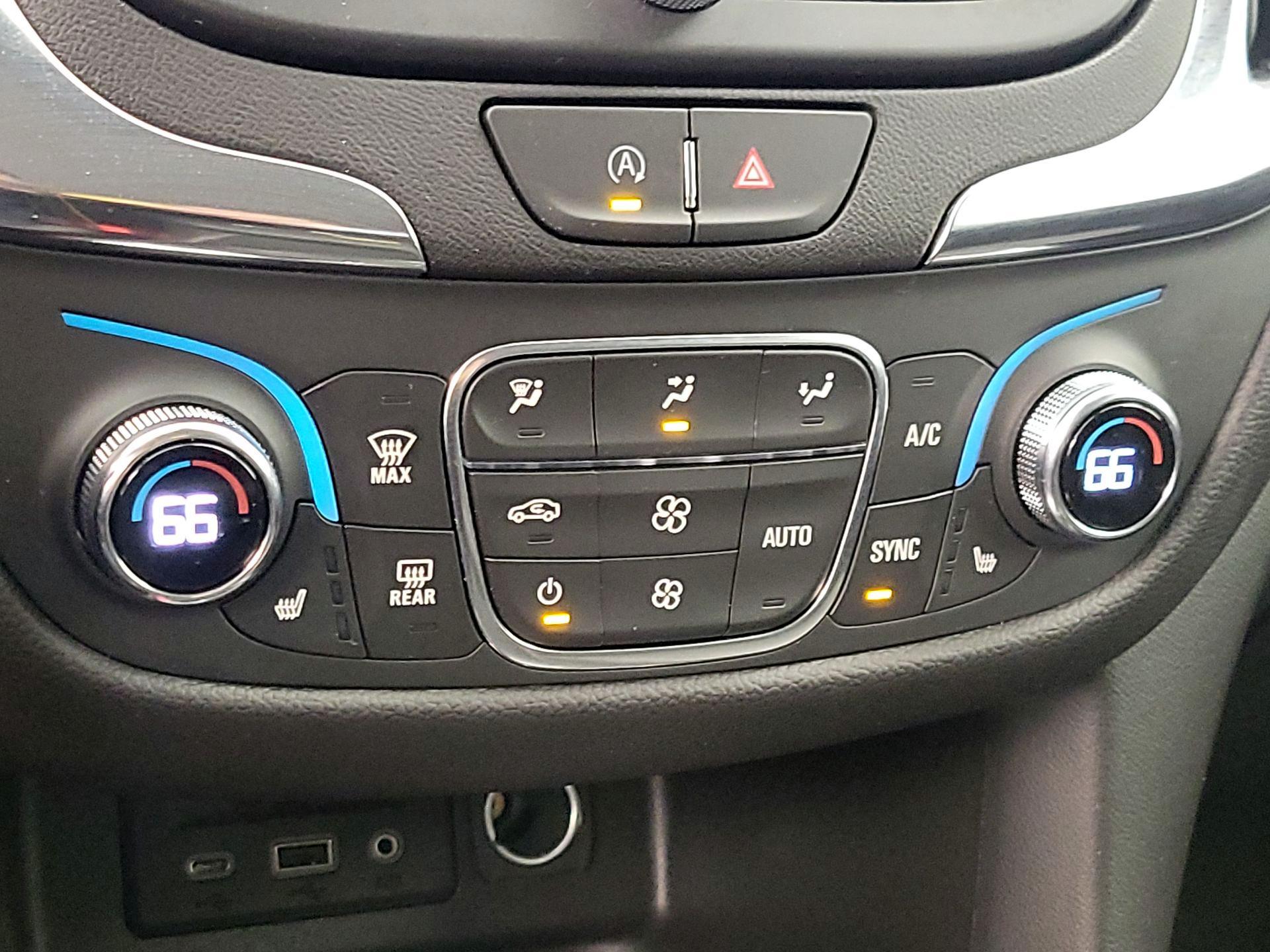 Thumbnail: 2024 Chevrolet Equinox - 16