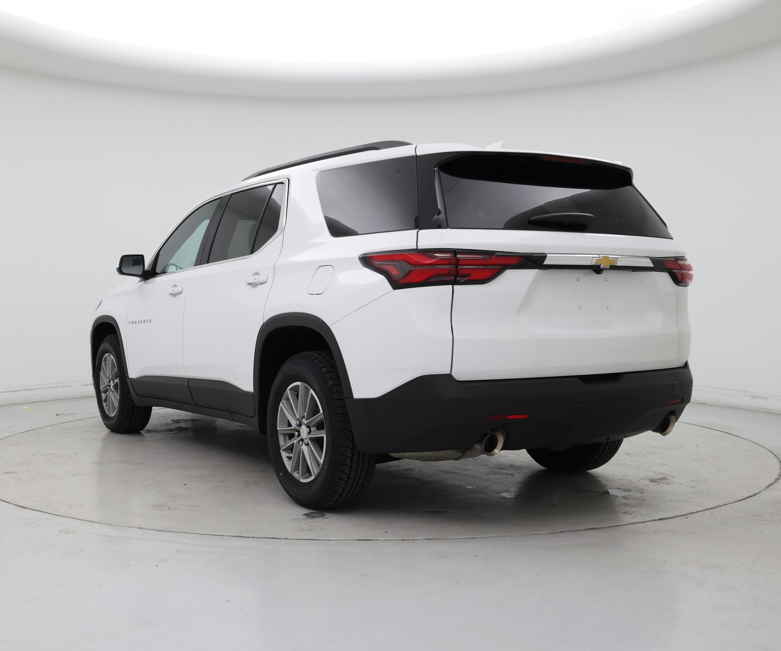 Thumbnail: 2023 Chevrolet Traverse - 2