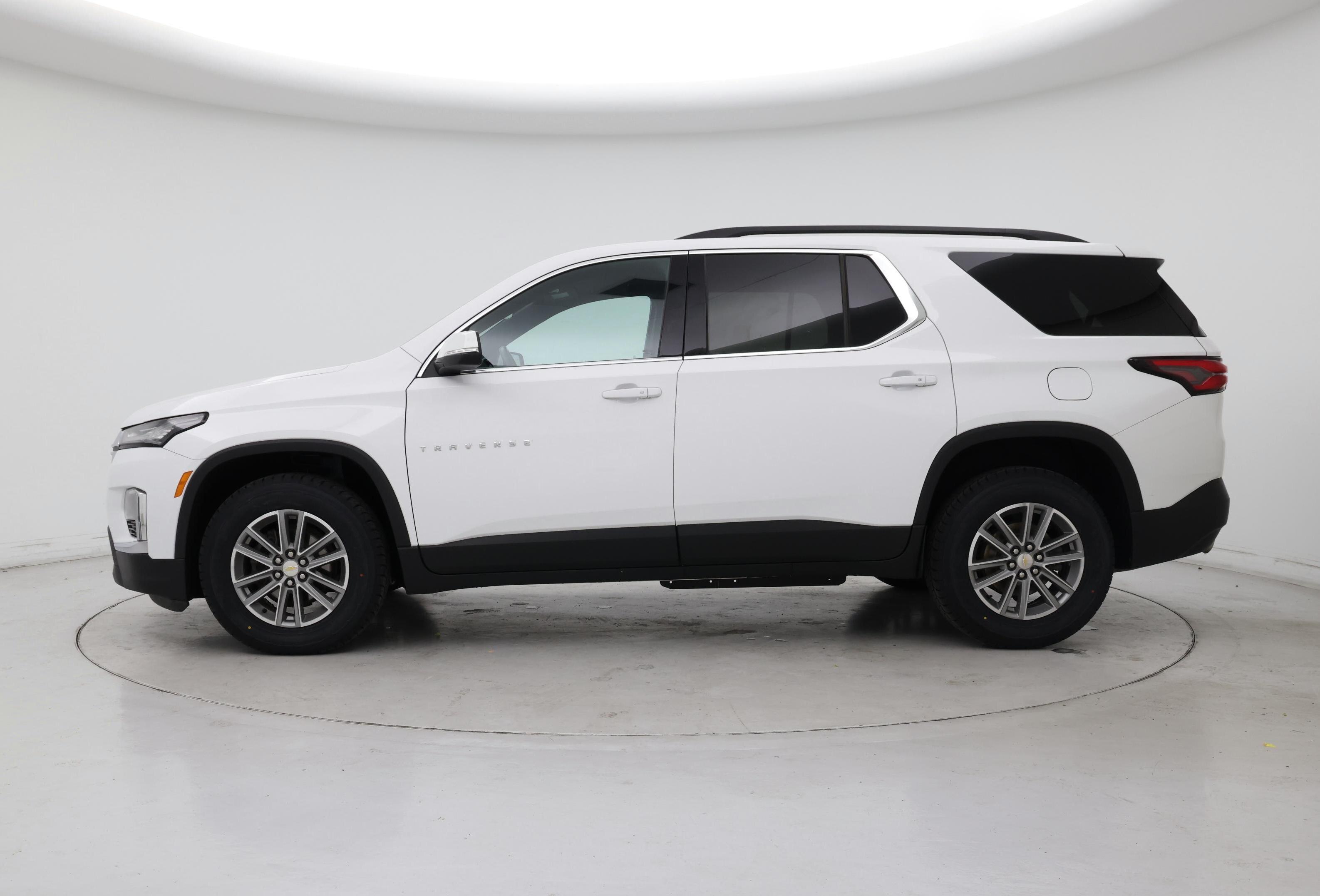 Thumbnail: 2023 Chevrolet Traverse - 3