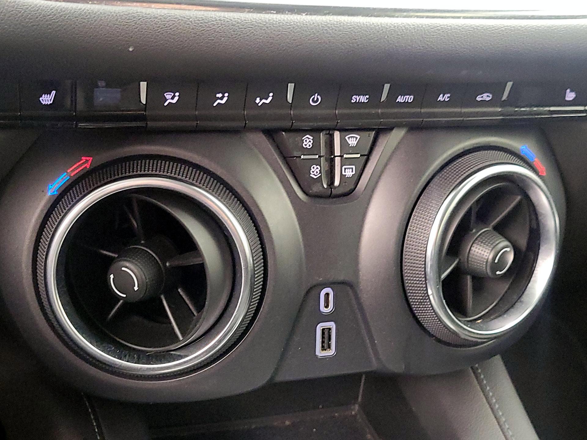 Thumbnail: 2022 Chevrolet Blazer - 16