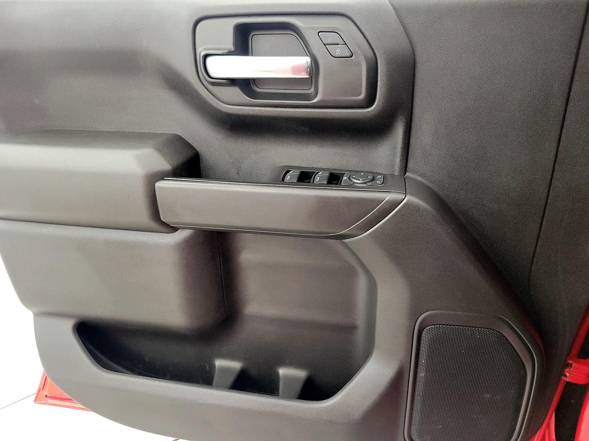 Thumbnail: 2021 Chevrolet Silverado 1500 - 12