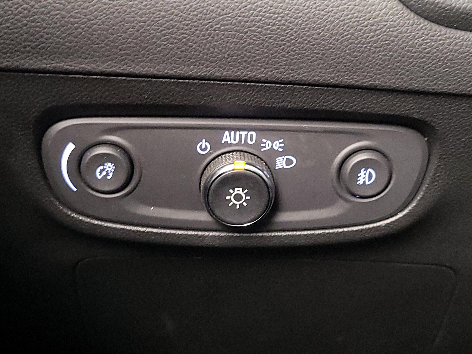 Thumbnail: 2023 Buick Encore GX - 13