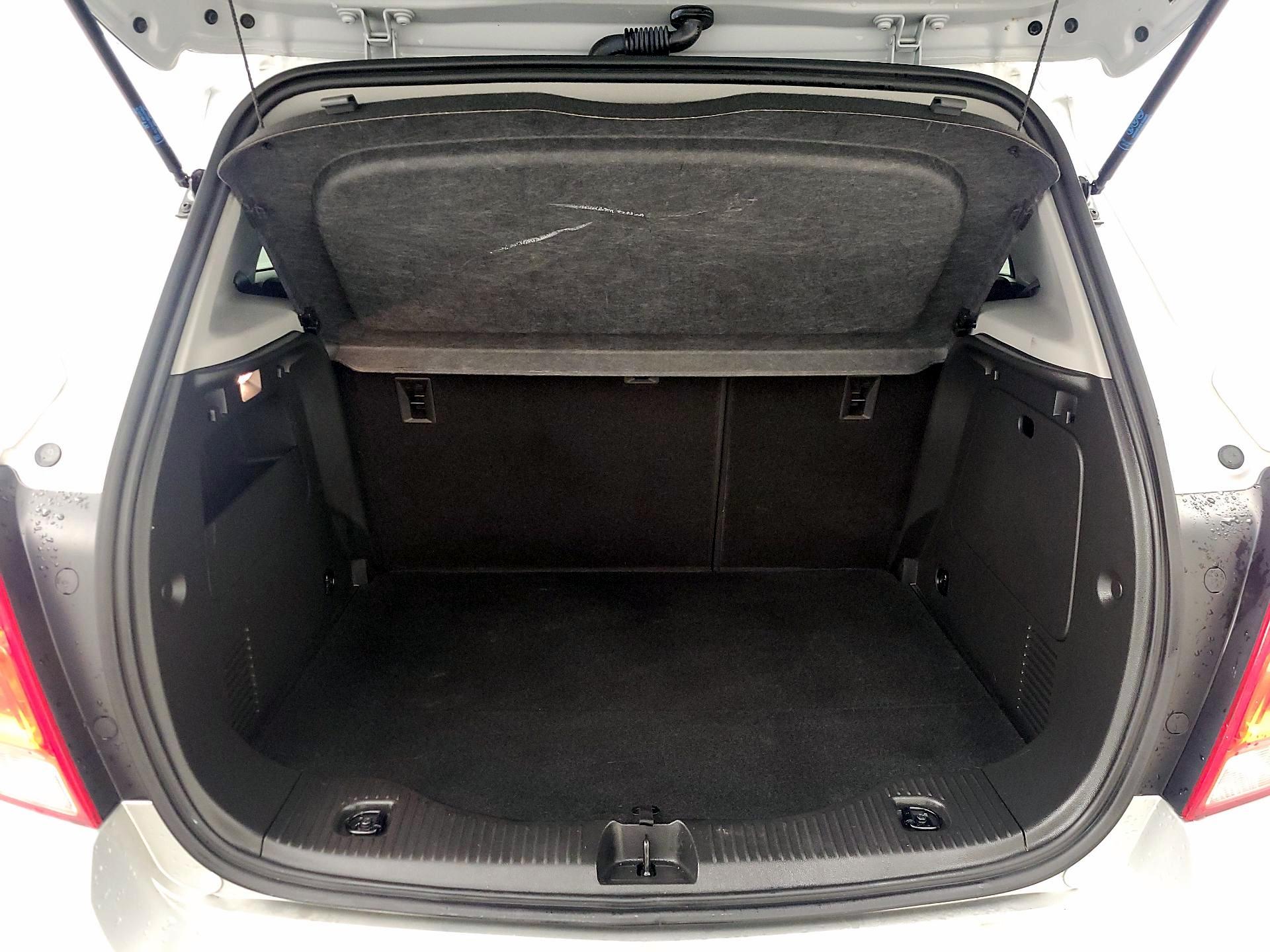 Thumbnail: 2021 Chevrolet Trax - 20