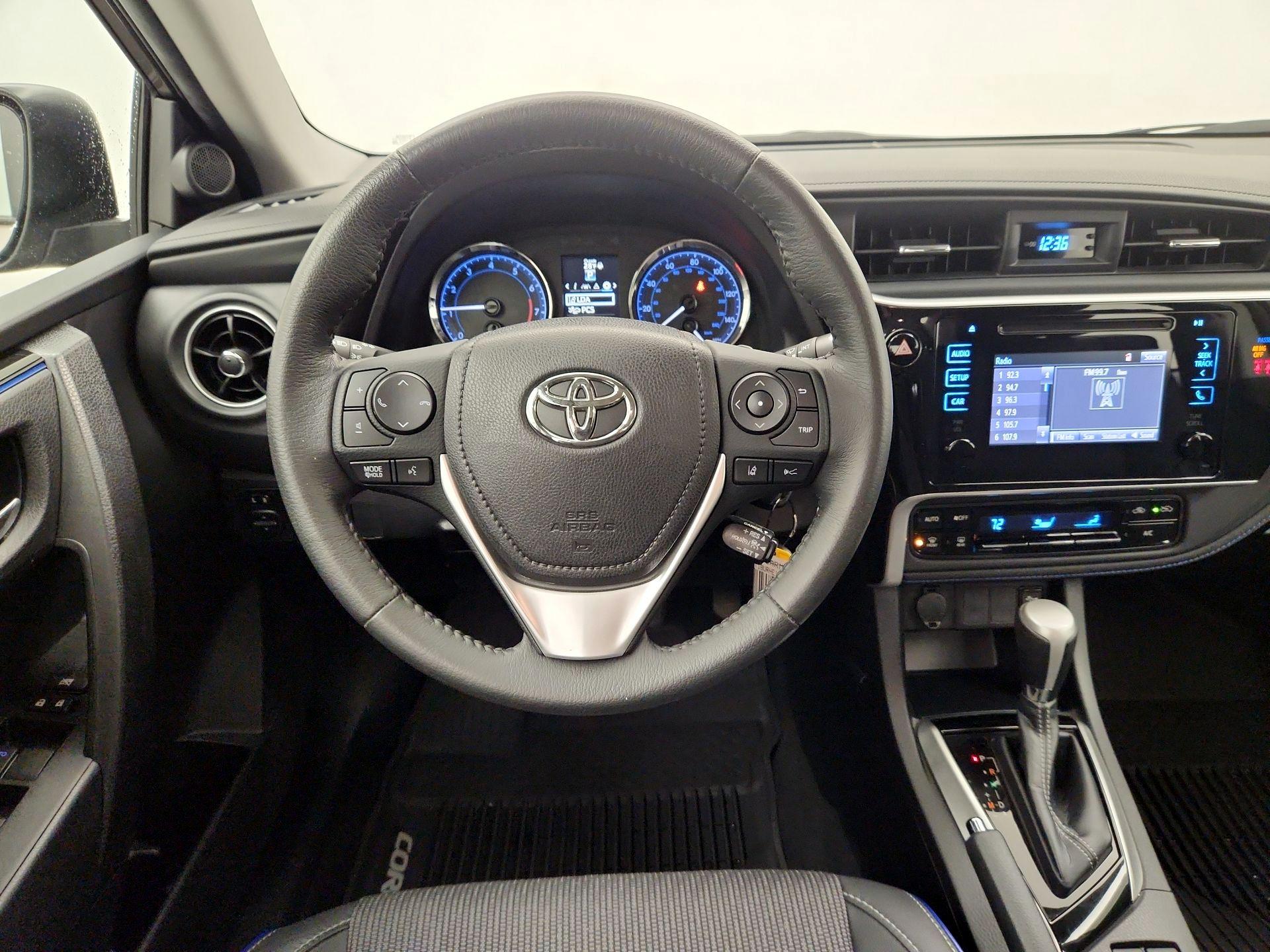 Thumbnail: 2018 Toyota Corolla - 10