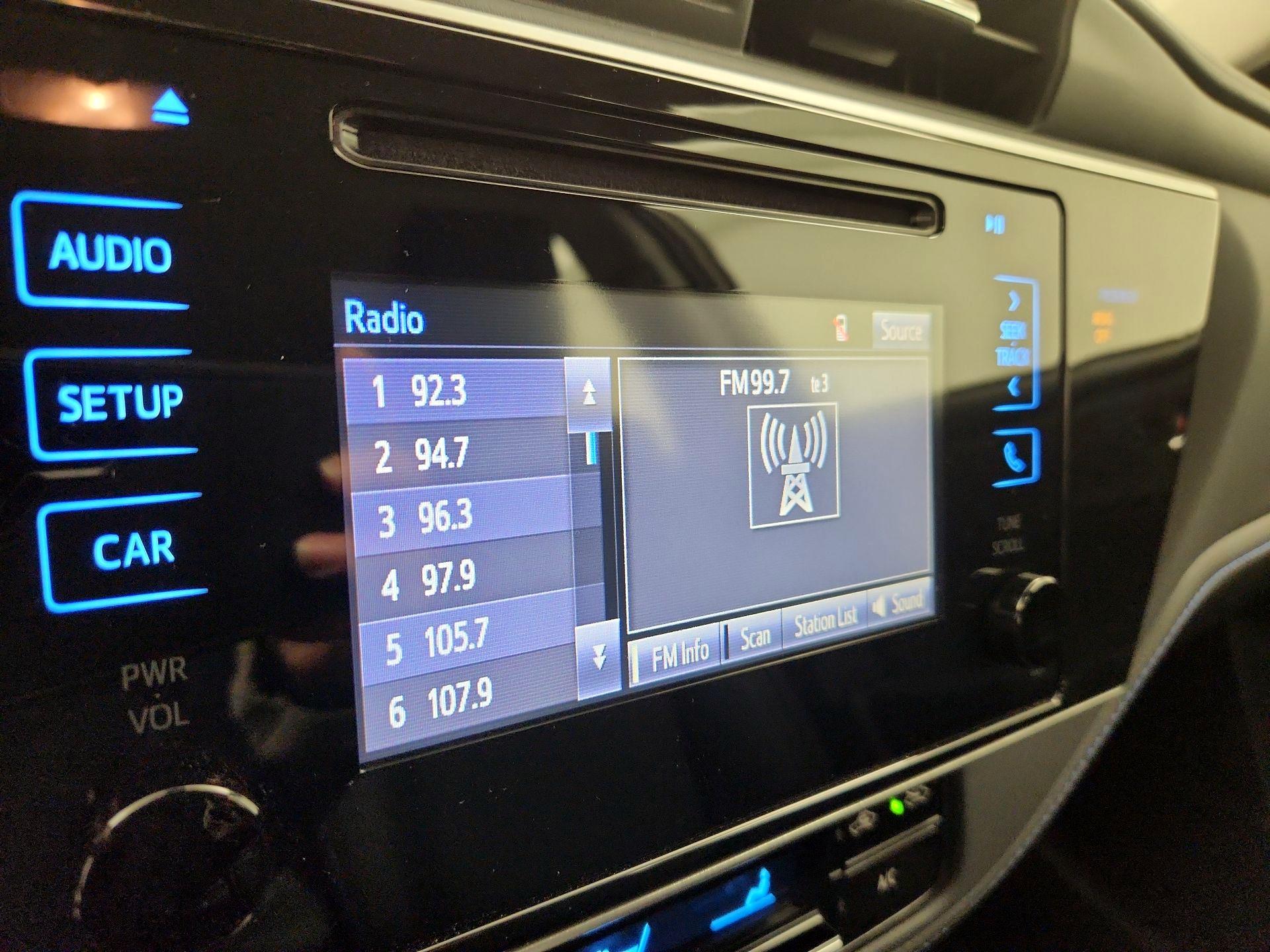 Thumbnail: 2018 Toyota Corolla - 15